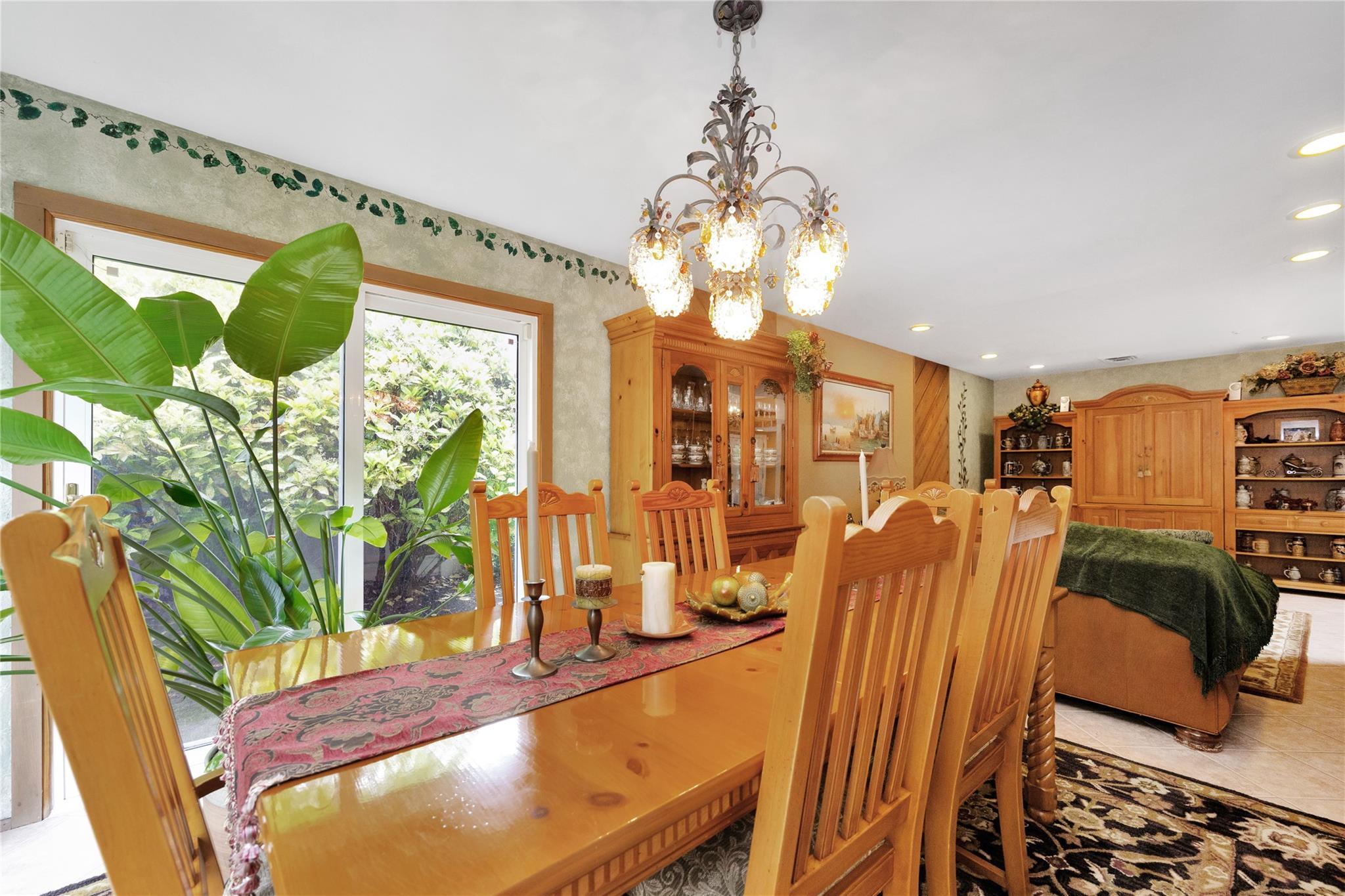 Single Family Oak Brook  Nassau County, NY 11566, MLS-862576-15