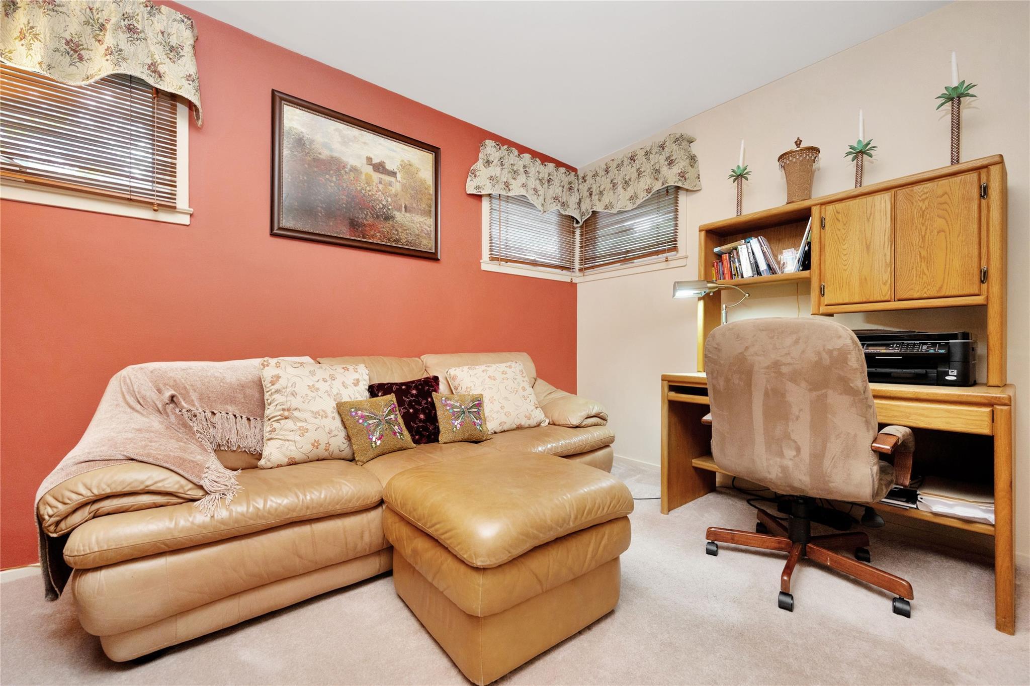 Single Family Oak Brook  Nassau County, NY 11566, MLS-862576-24