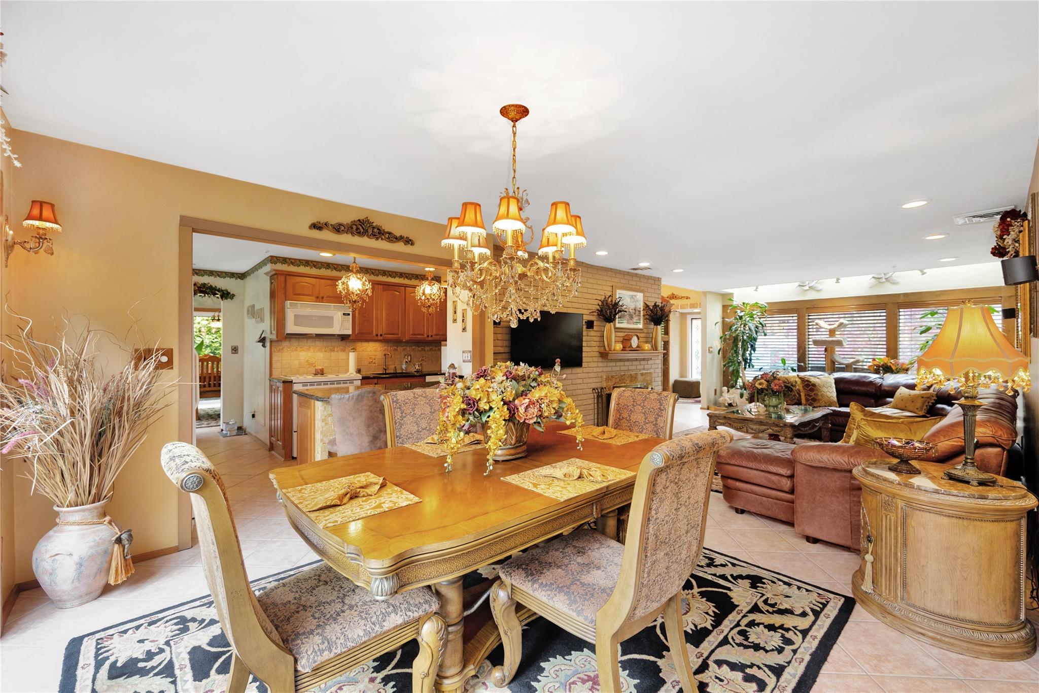 Single Family Oak Brook  Nassau County, NY 11566, MLS-862576-8