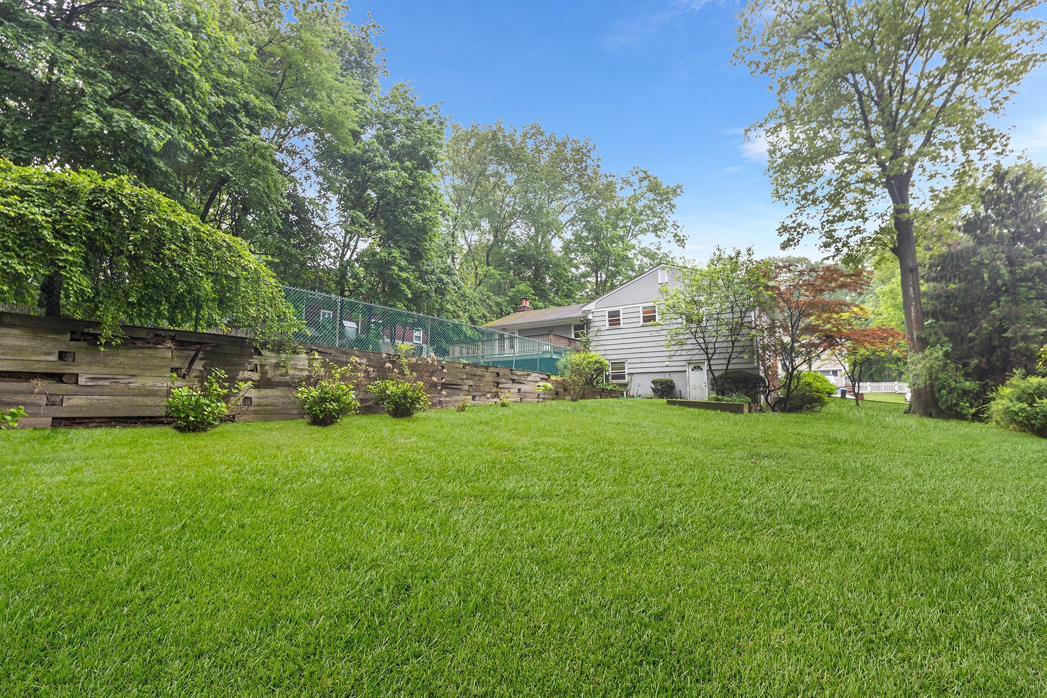 Single Family Woodlands  Westchester County, NY 10607, MLS-862578-32
