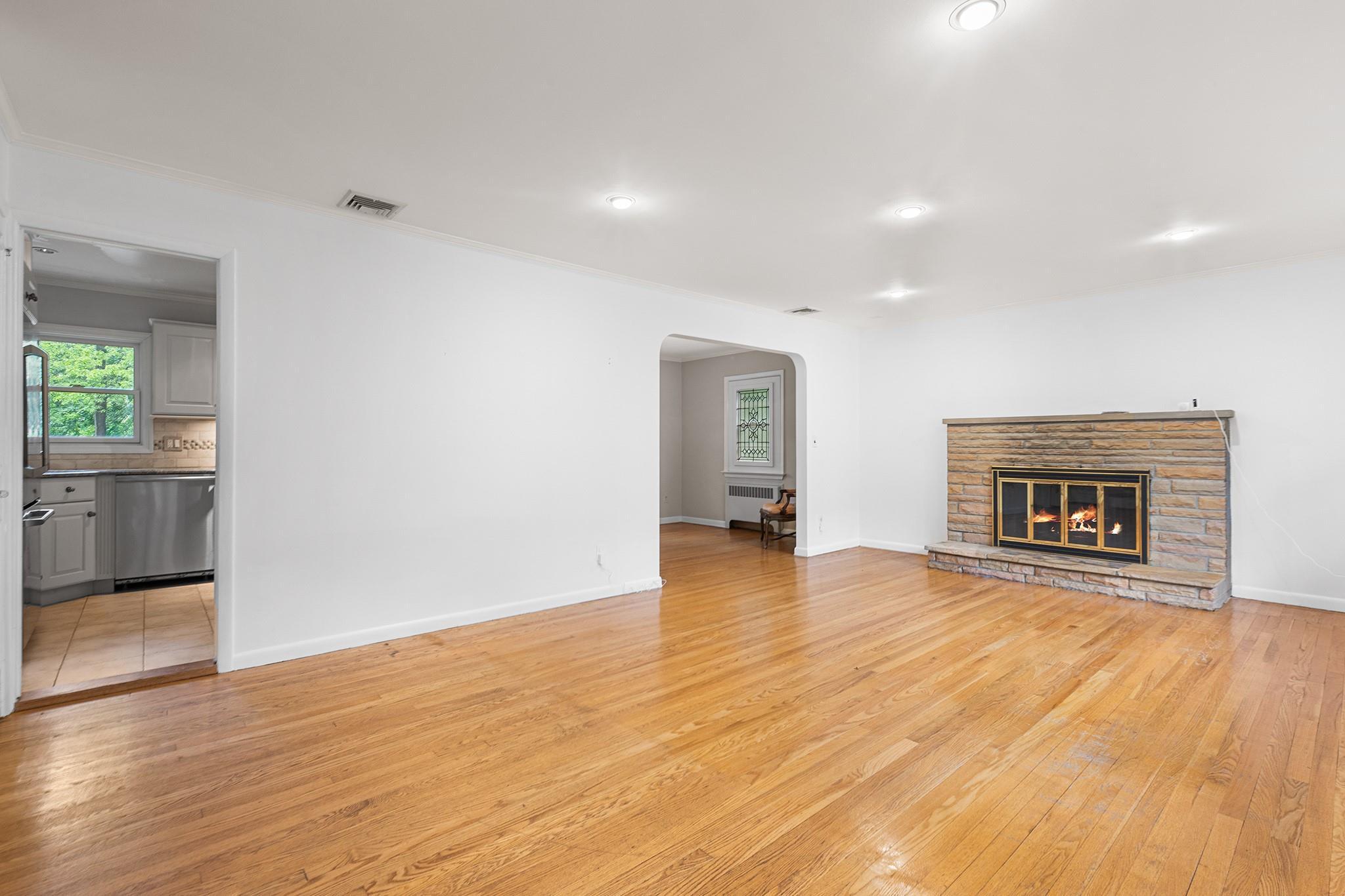 Single Family Woodlands  Westchester County, NY 10607, MLS-862578-4