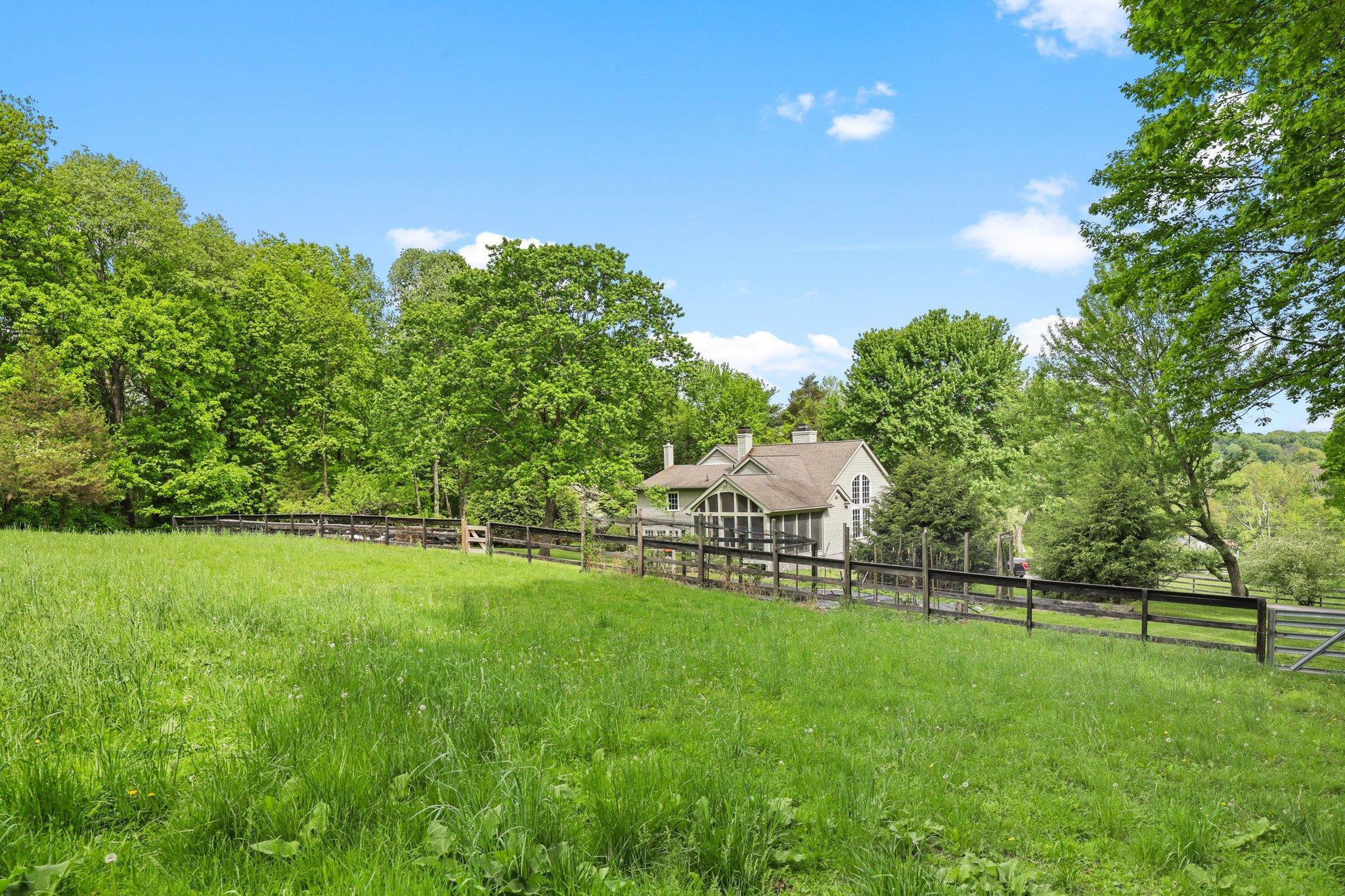 Single Family Larchmont  Dutchess County, NY 12533, MLS-862589-46