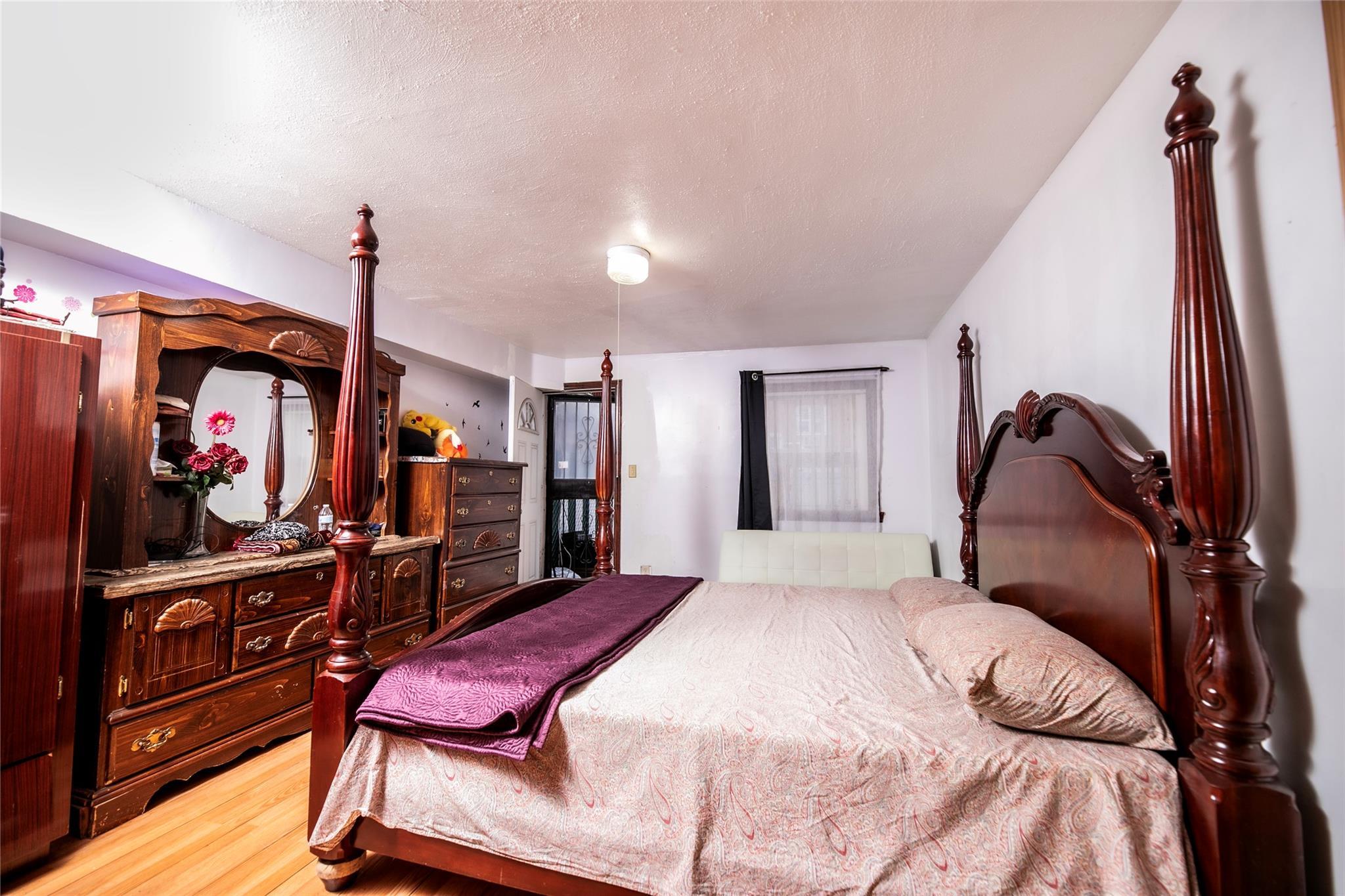 Single Family 78th  Queens, NY 11416, MLS-862598-18