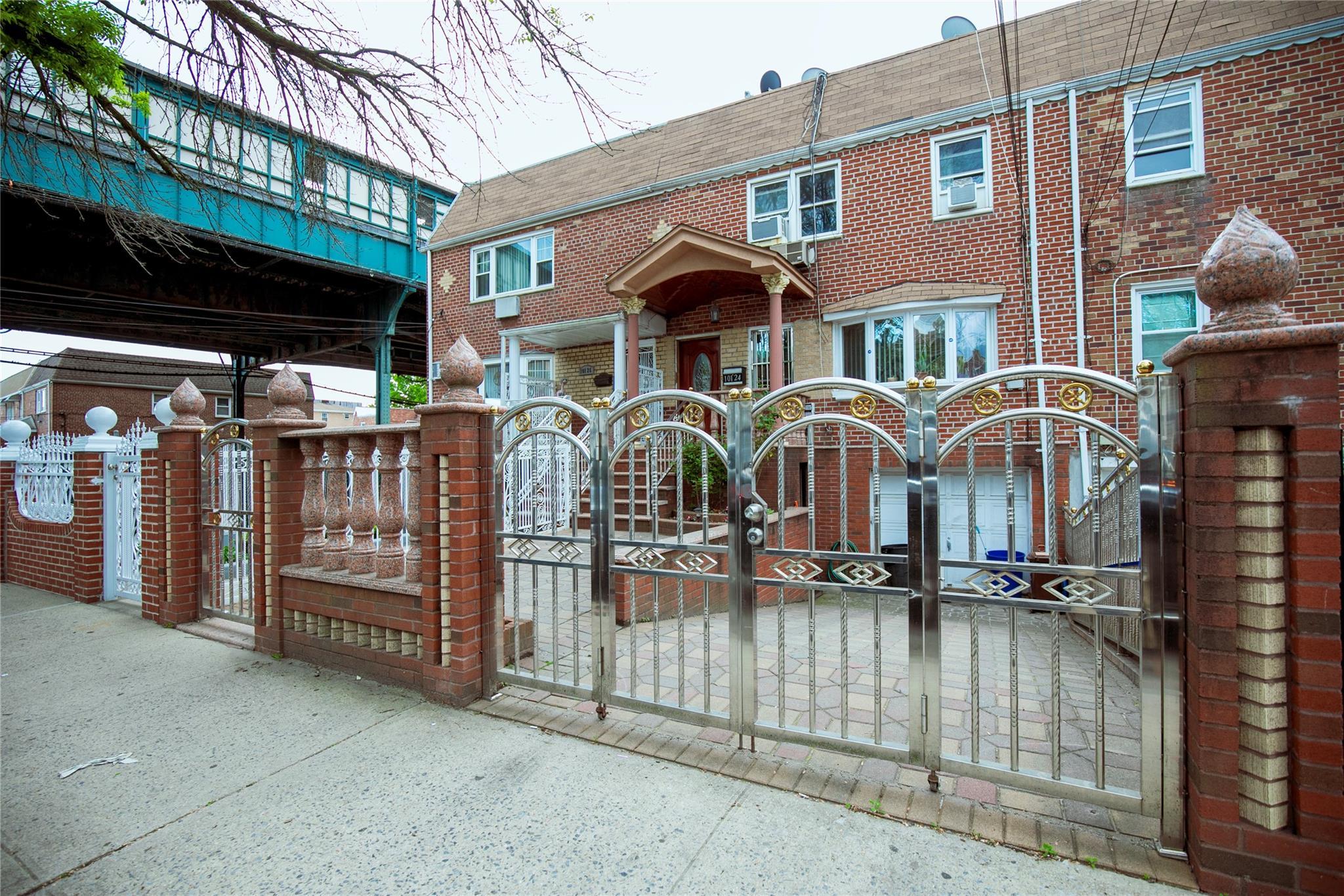 Single Family 78th  Queens, NY 11416, MLS-862598-3