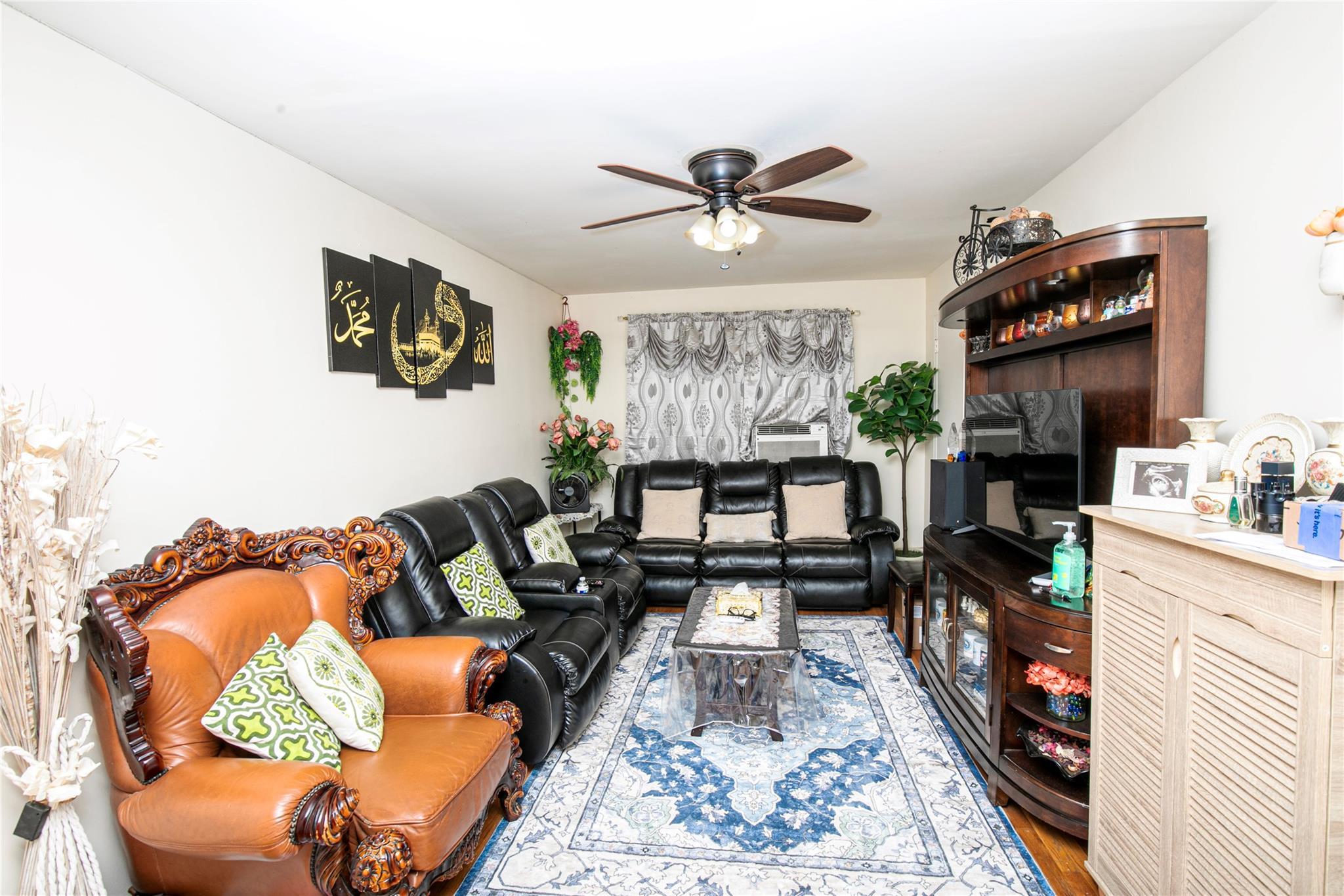 Single Family 78th  Queens, NY 11416, MLS-862598-4