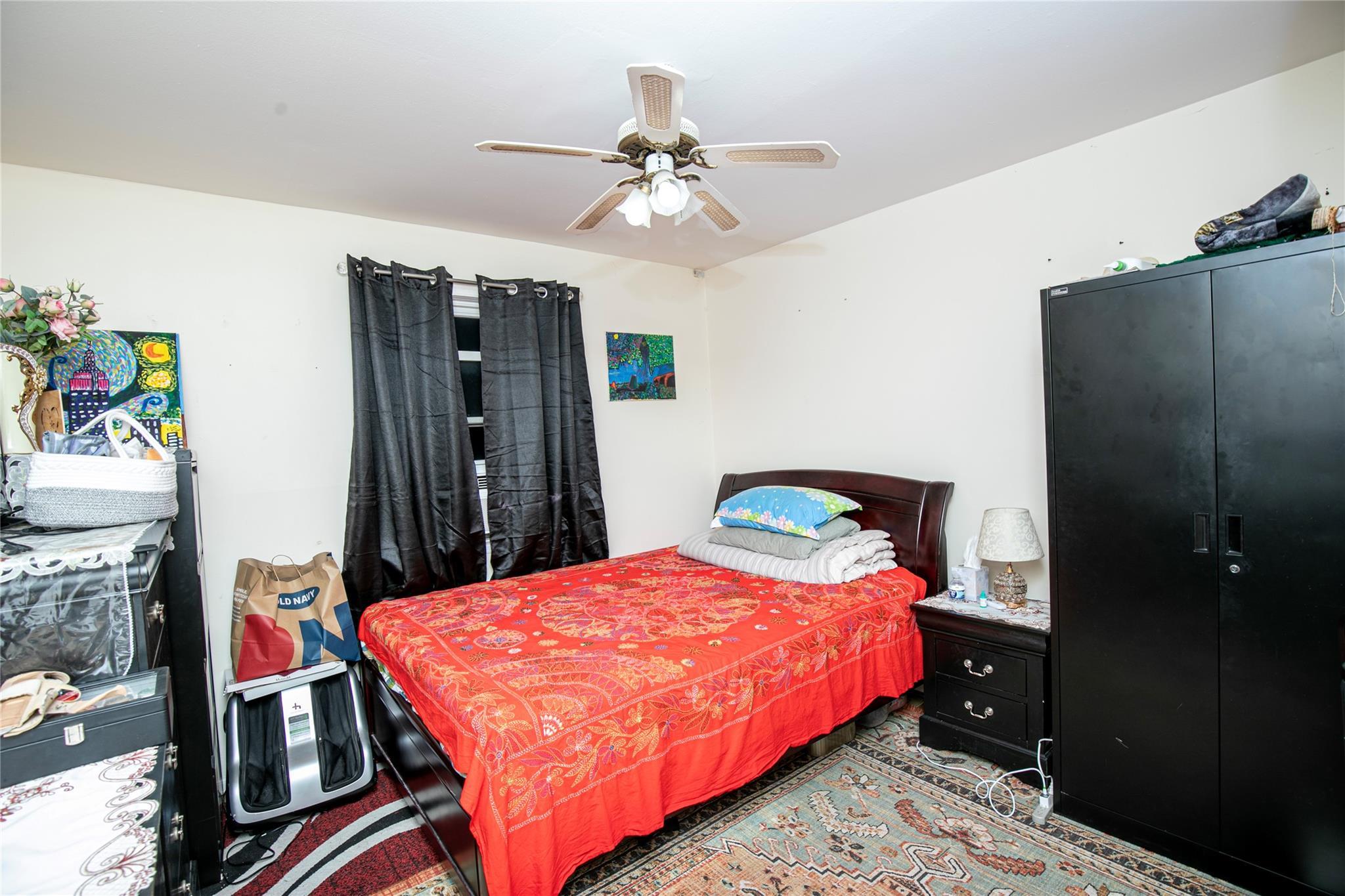 Single Family 78th  Queens, NY 11416, MLS-862598-9