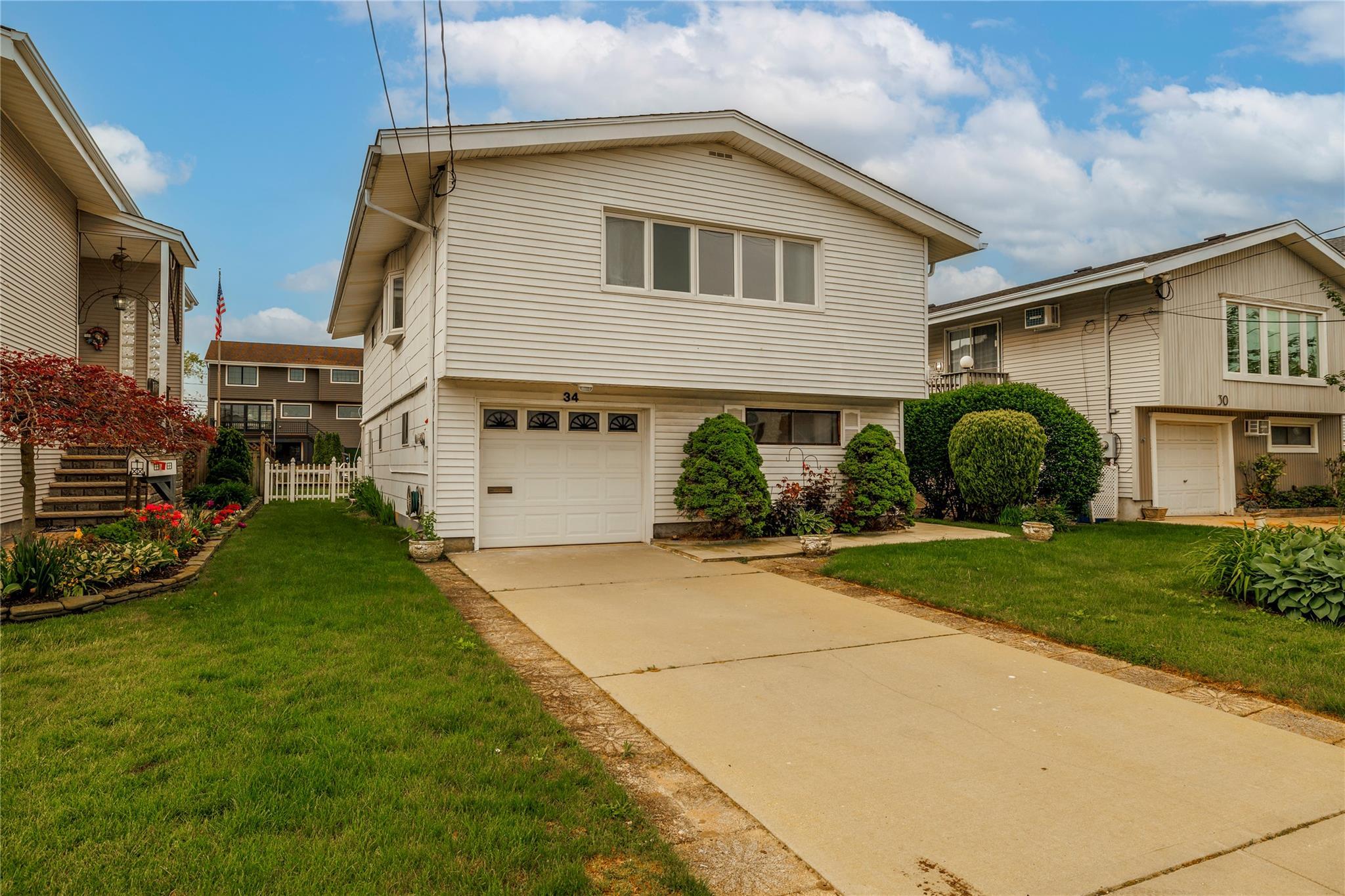 Single Family Bedell  Nassau County, NY 11520, MLS-862602-44