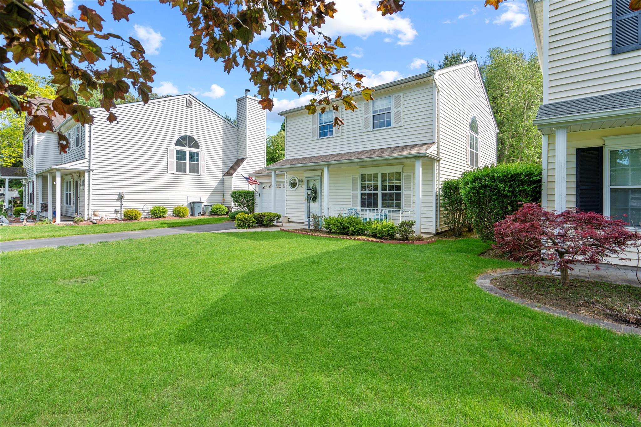 Single Family Woodchuck  Suffolk County, NY 11727, MLS-862605-3