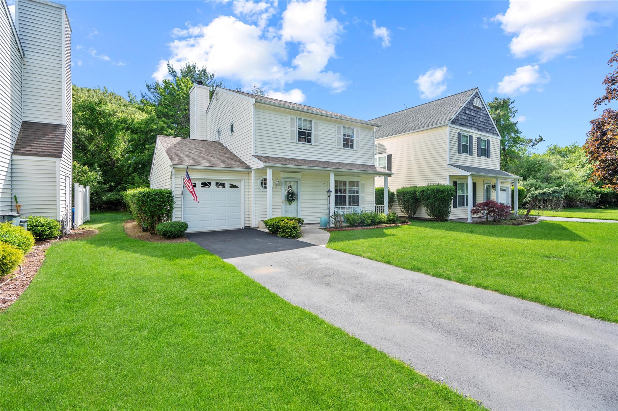 Single Family Woodchuck  Suffolk County, NY 11727, MLS-862605-33