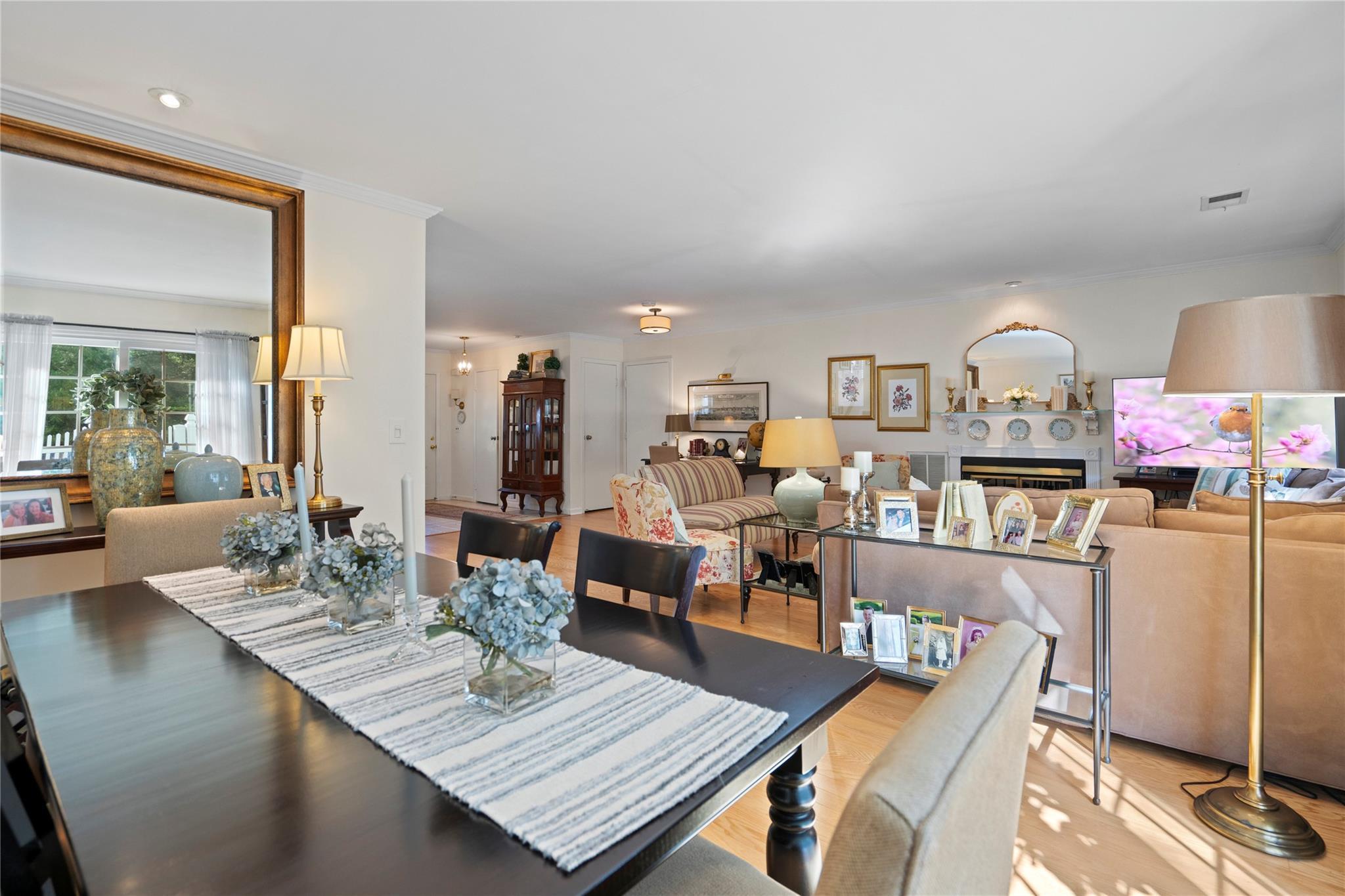 Single Family Woodchuck  Suffolk County, NY 11727, MLS-862605-6