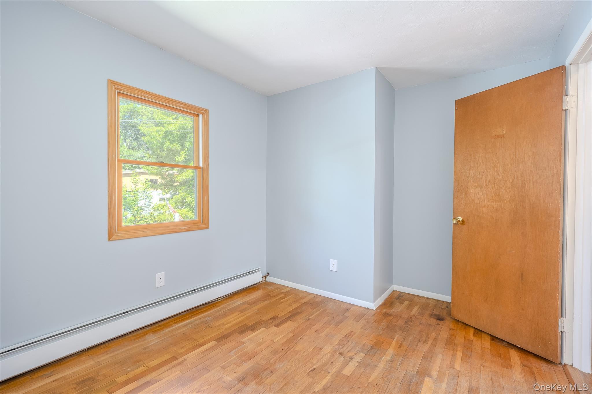 Single Family Cliff Suffolk County, NY 11792, MLS-862611-25