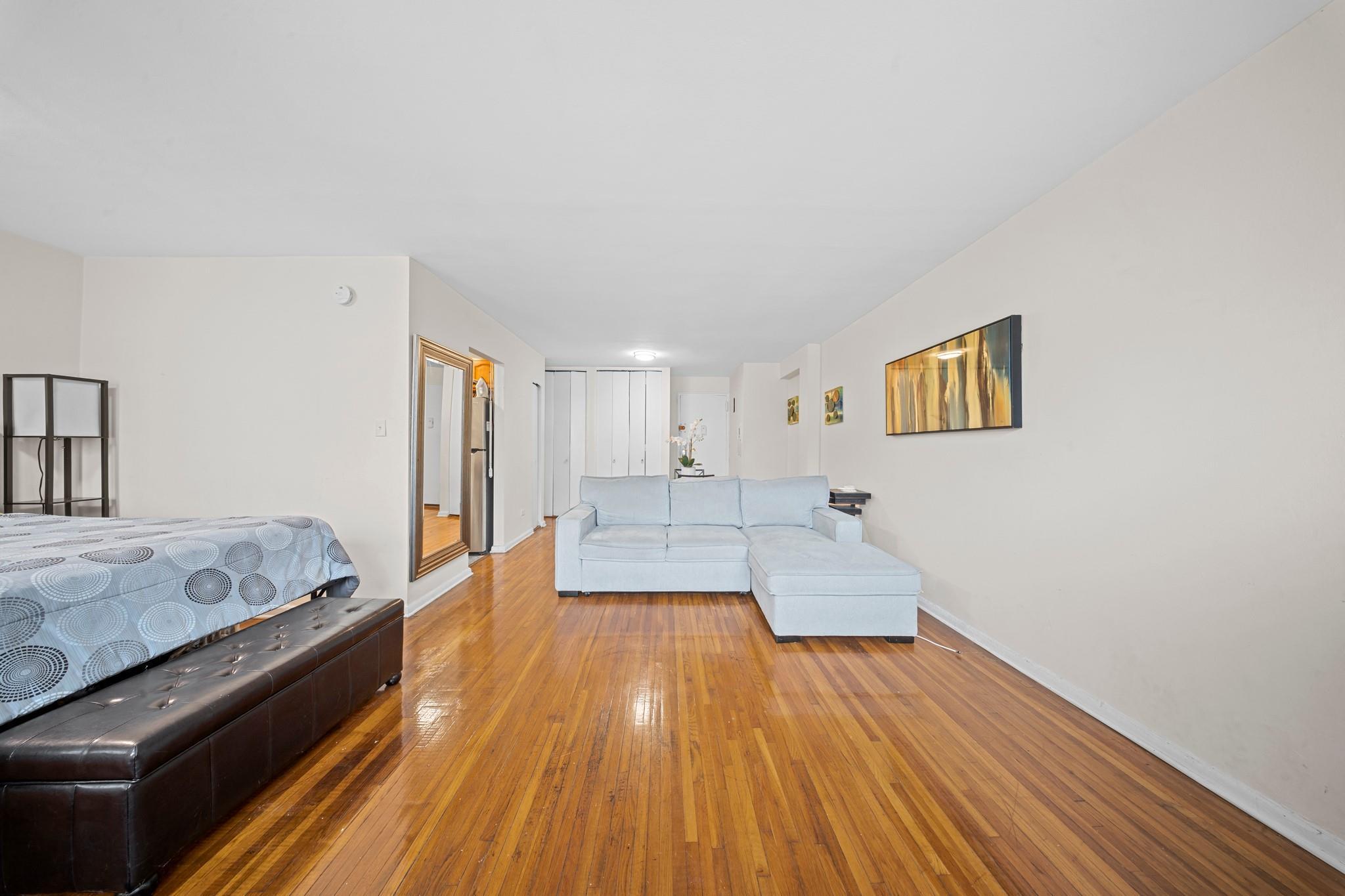 Apartment Street  Brooklyn, NY 11210, MLS-862613-10