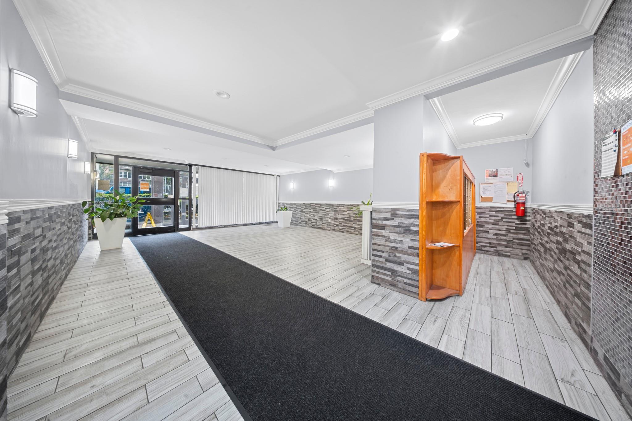 Apartment Street  Brooklyn, NY 11210, MLS-862613-20