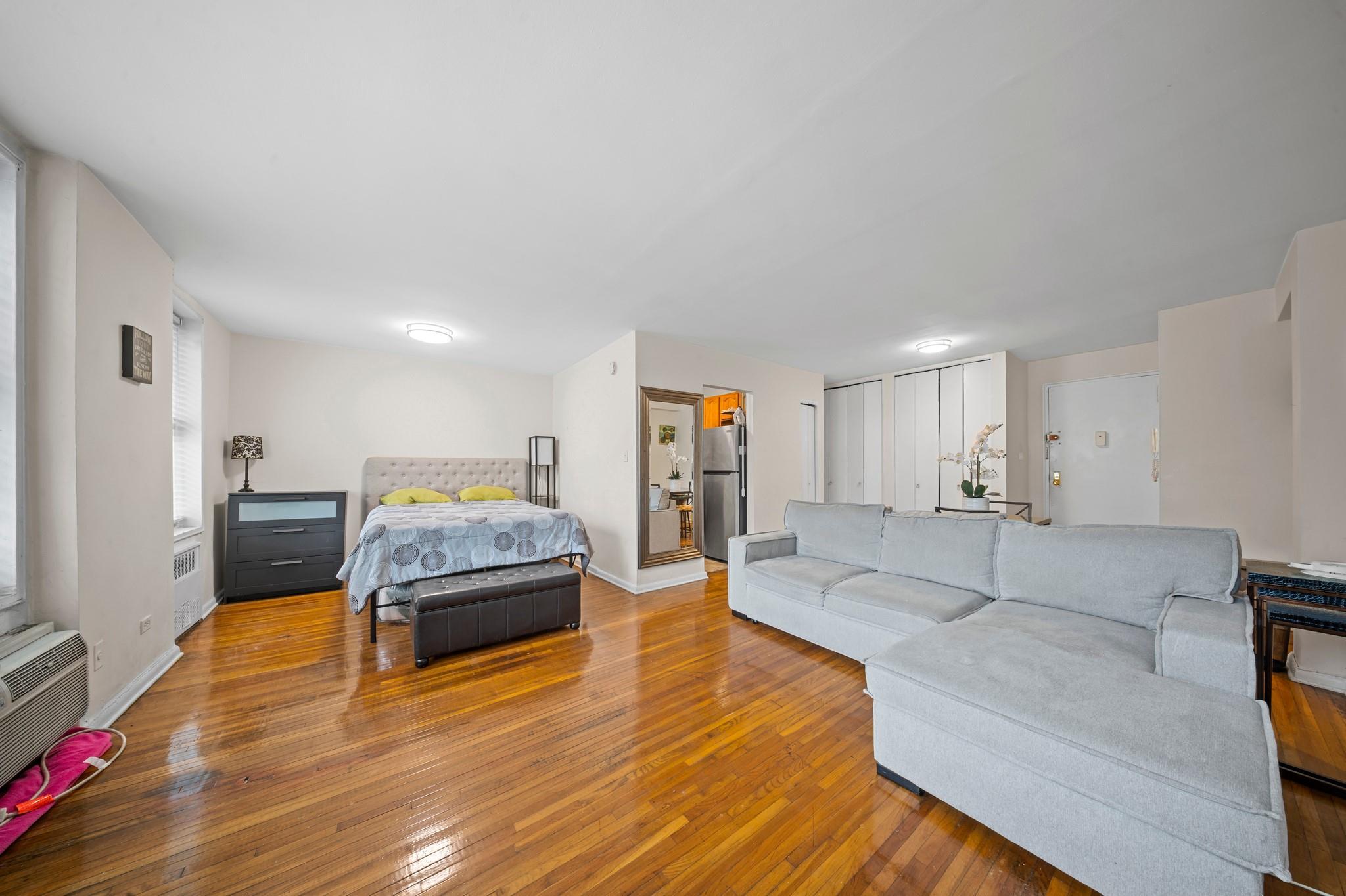 Apartment Street  Brooklyn, NY 11210, MLS-862613-9