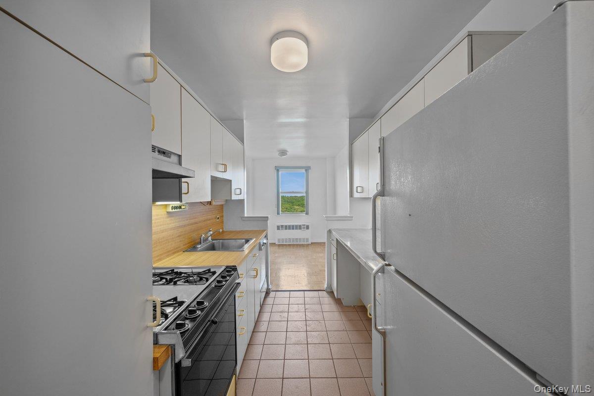 Coop Fieldston  Bronx, NY 10471, MLS-862615-7