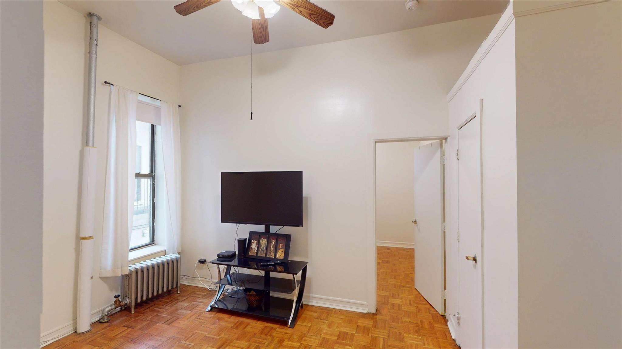Coop 121st  Manhattan, NY 10027, MLS-862618-16
