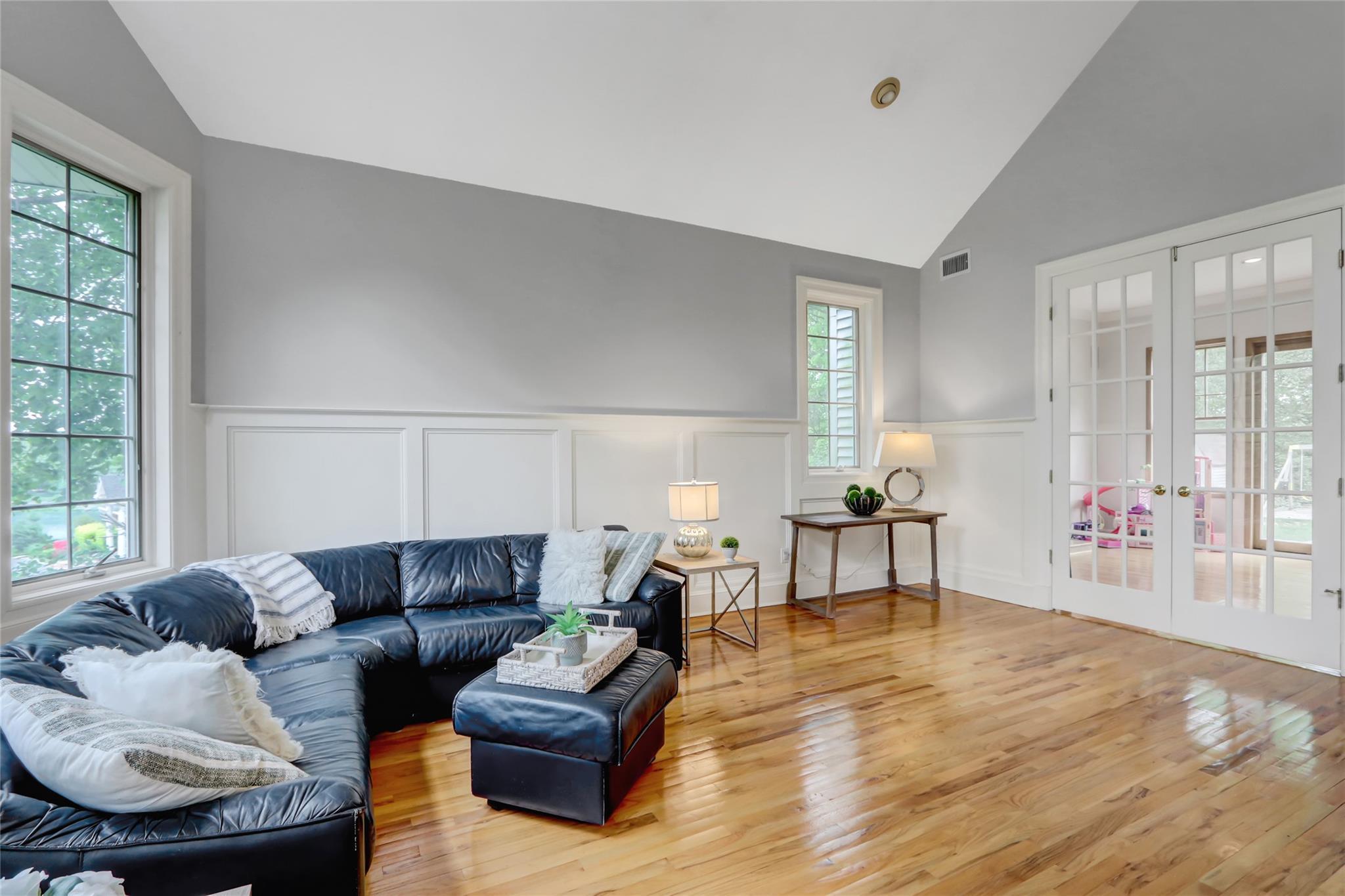 Single Family Mill River  Suffolk County, NY 11733, MLS-862645-11
