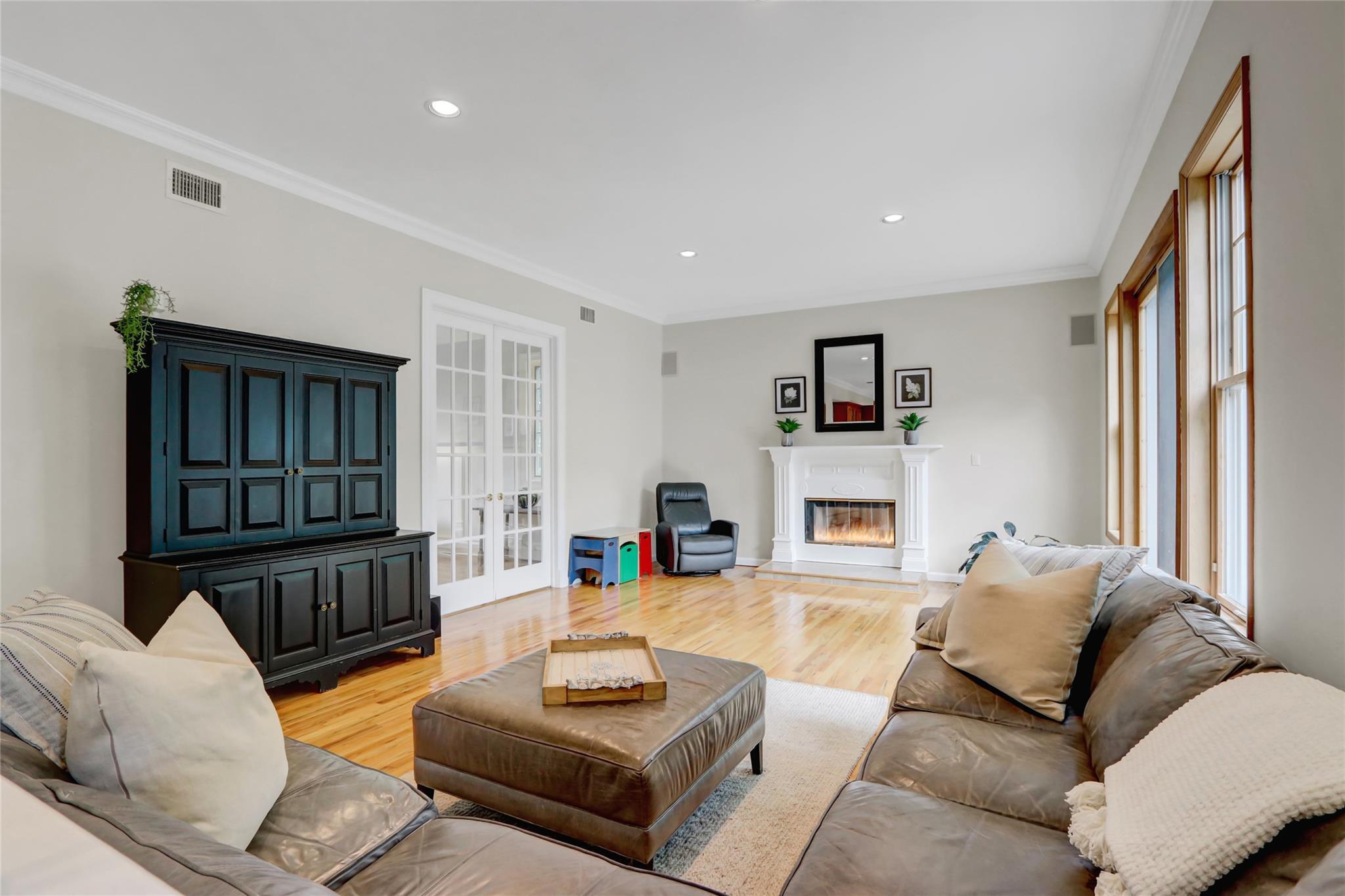 Single Family Mill River  Suffolk County, NY 11733, MLS-862645-18