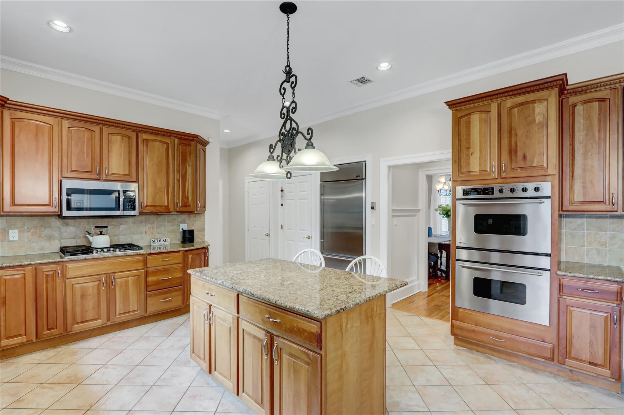 Single Family Mill River  Suffolk County, NY 11733, MLS-862645-23