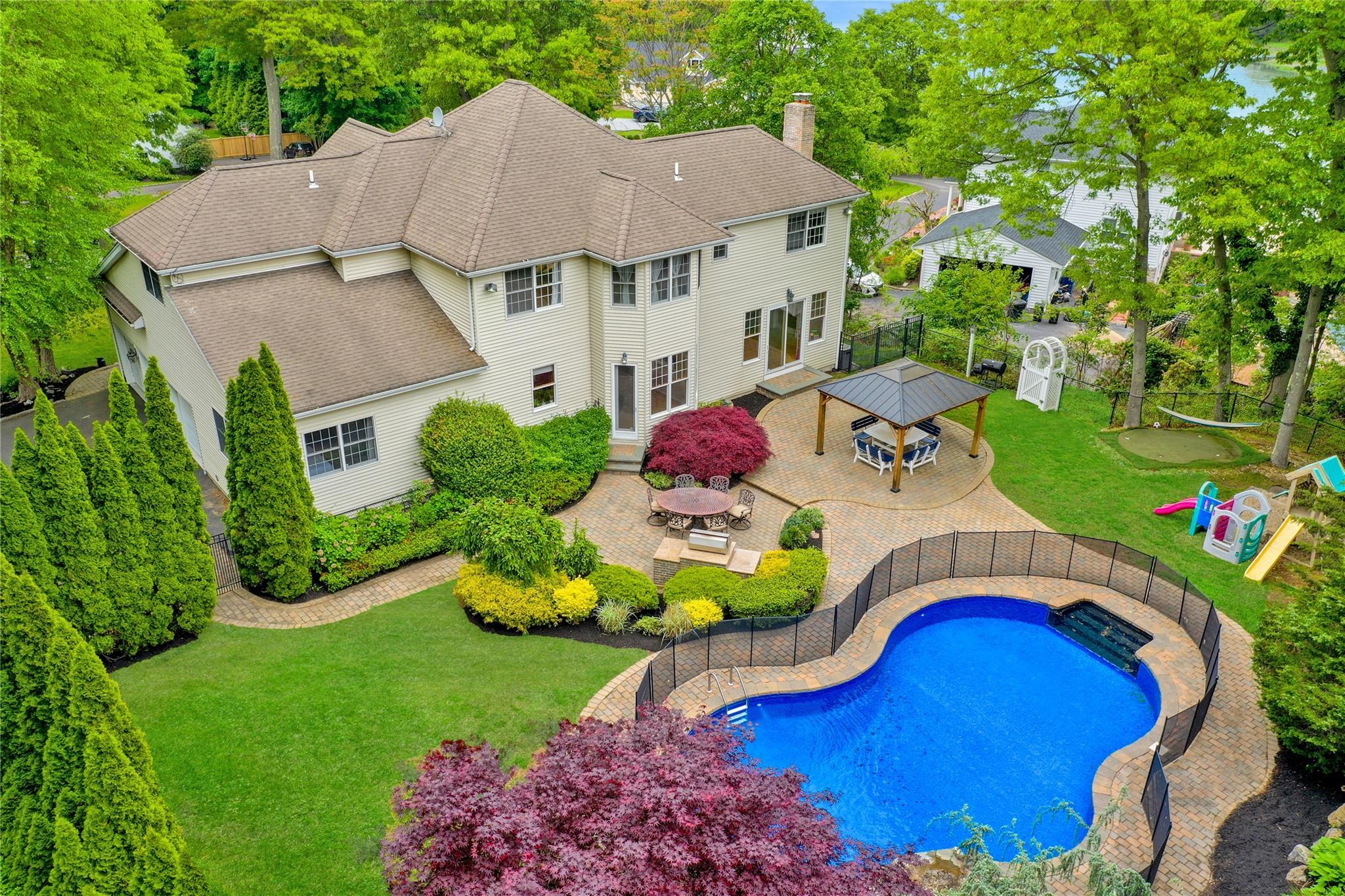 Single Family Mill River  Suffolk County, NY 11733, MLS-862645-46