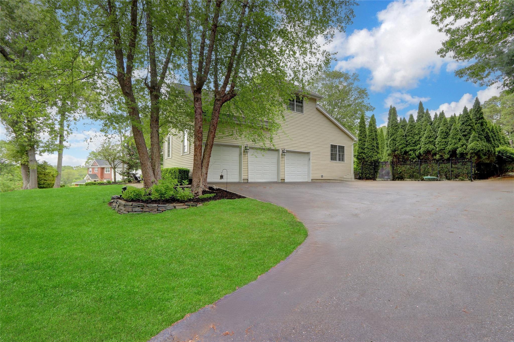 Single Family Mill River  Suffolk County, NY 11733, MLS-862645-7