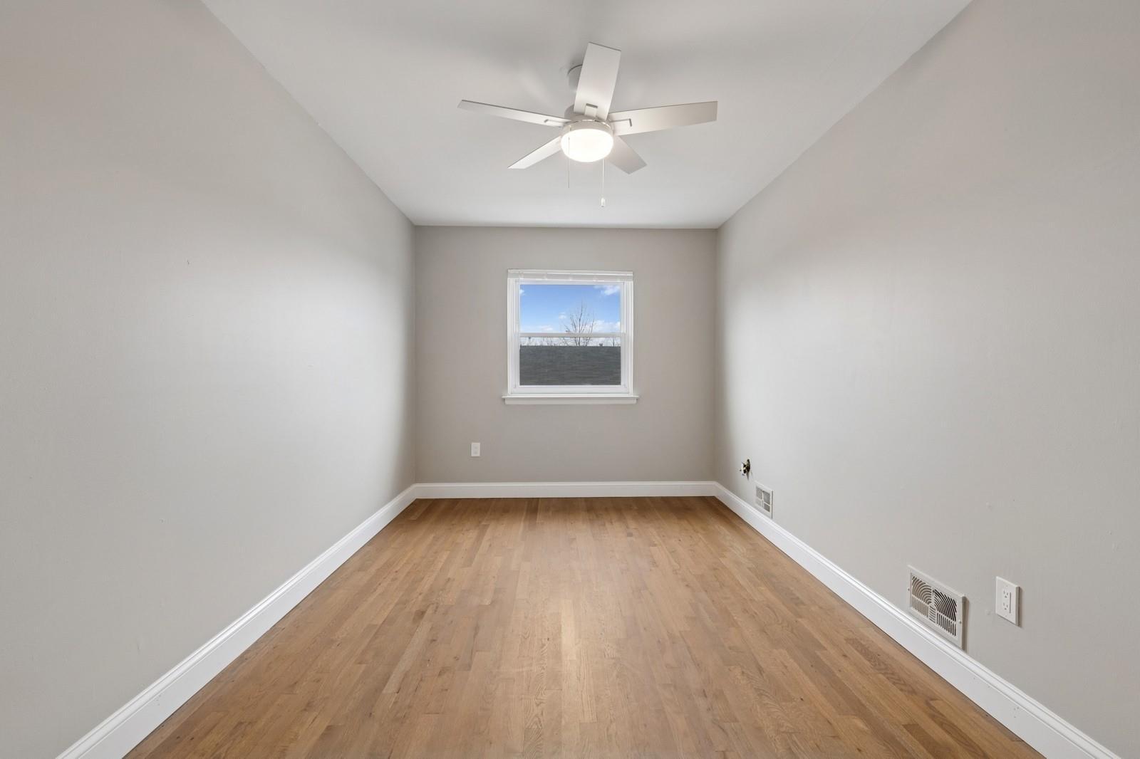 Single Family Harding Ave  Bronx, NY 10465, MLS-862662-21