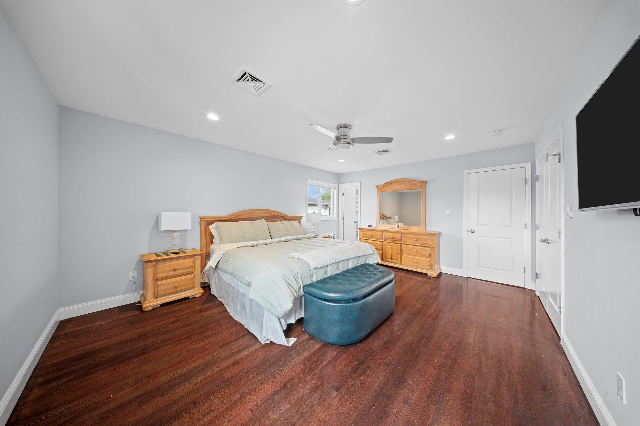 Single Family Grand  Nassau County, NY 11510, MLS-862673-14