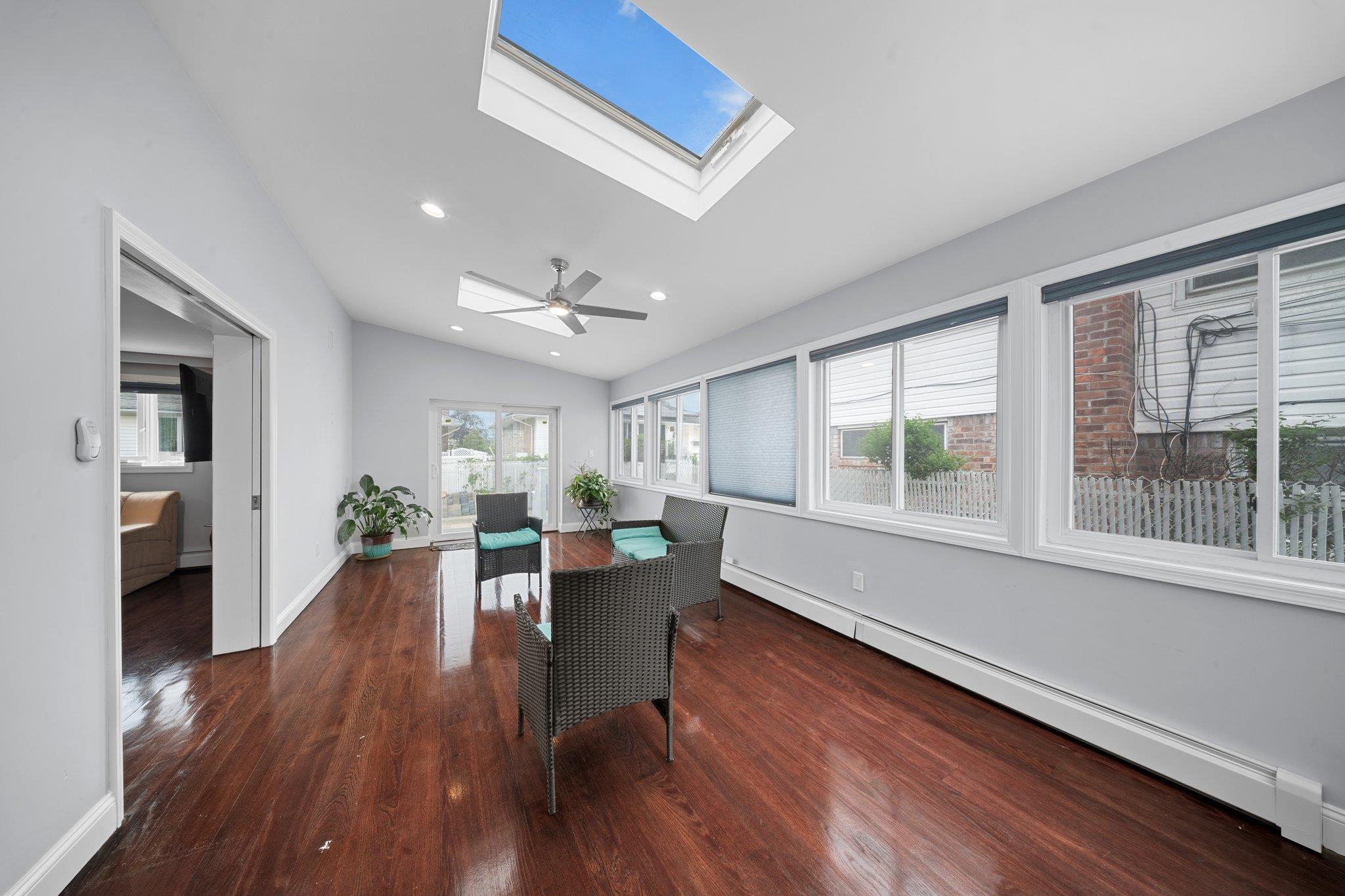 Single Family Grand  Nassau County, NY 11510, MLS-862673-25