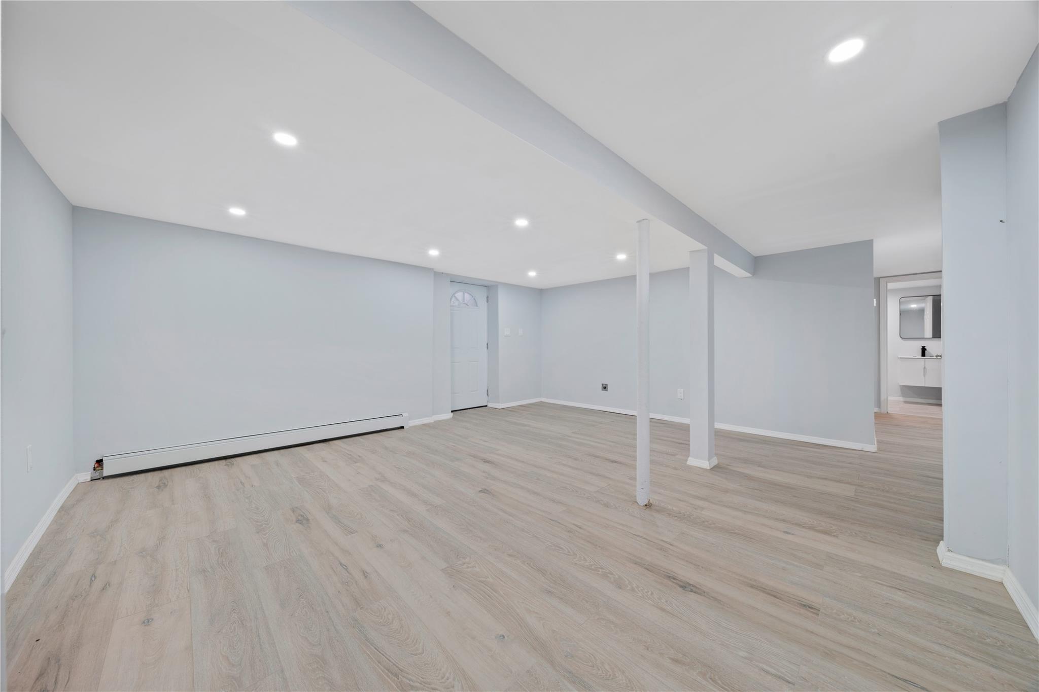 Single Family Granny  Suffolk County, NY 11763, MLS-862680-23
