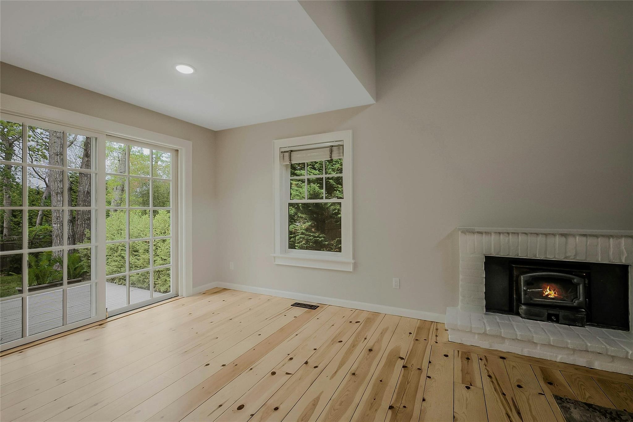 Single Family The Pkwy  Suffolk County, NY 11968, MLS-862696-11