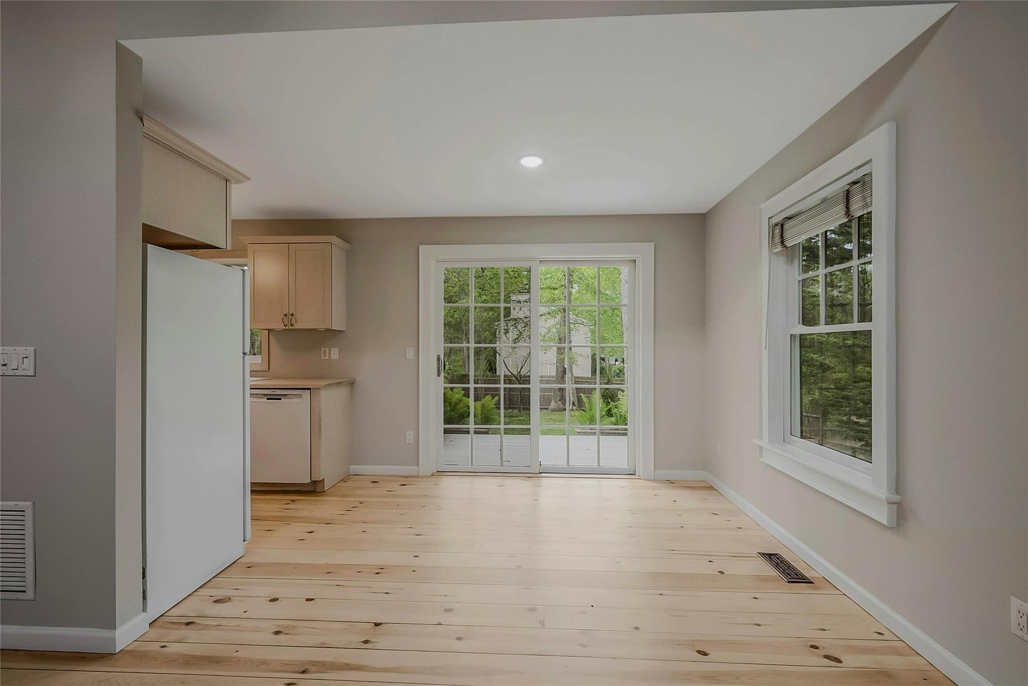 Single Family The Pkwy  Suffolk County, NY 11968, MLS-862696-9