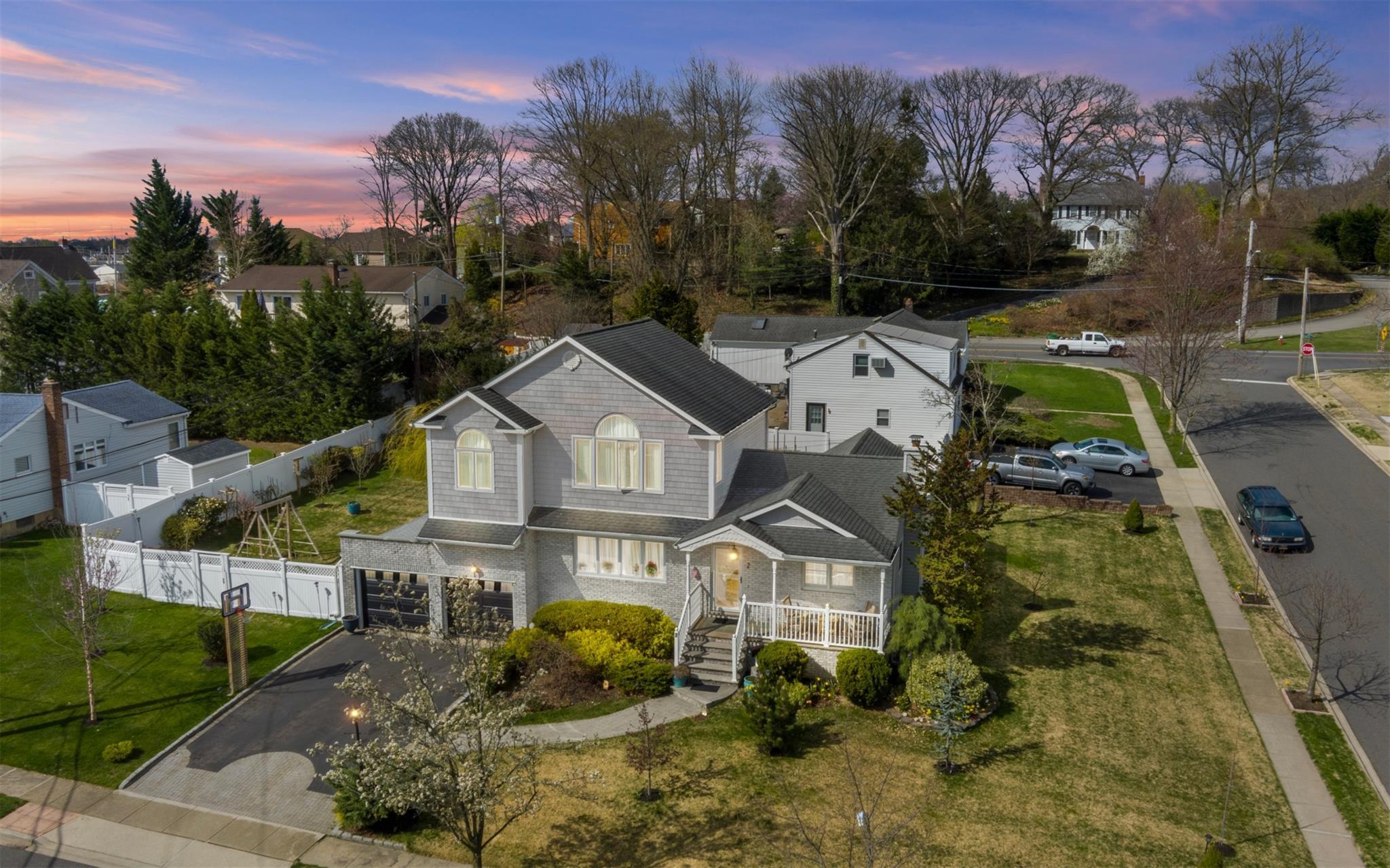 Single Family Hamilton  Nassau County, NY 11735, MLS-862697-35