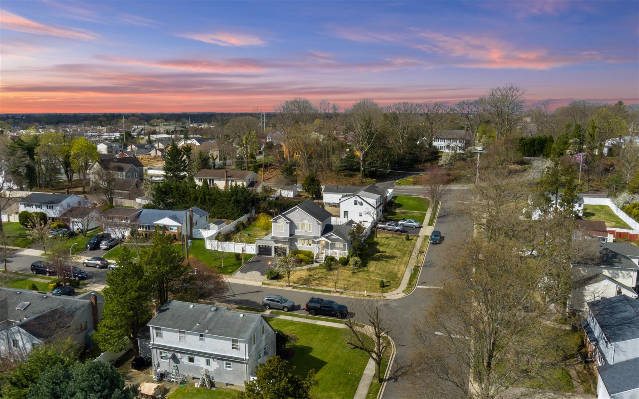 Single Family Hamilton  Nassau County, NY 11735, MLS-862697-36