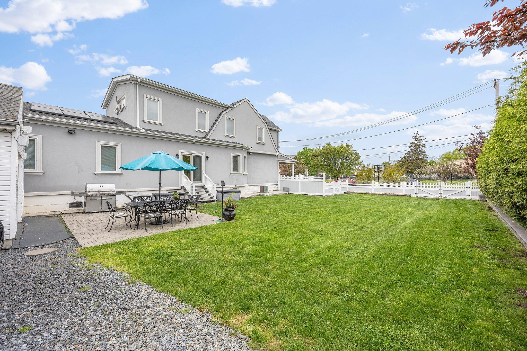 Single Family 3rd  Nassau County, NY 11710, MLS-862702-31
