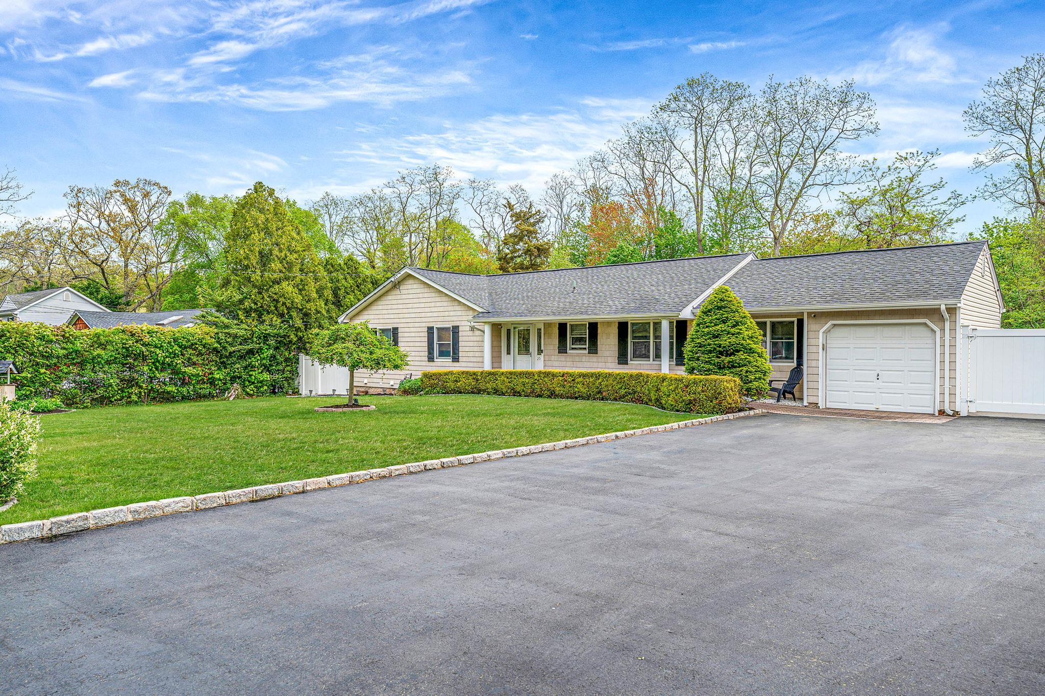Single Family Whitewood  Suffolk County, NY 11778, MLS-862720-2