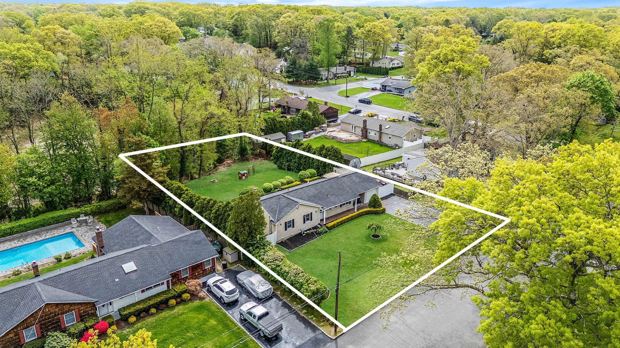 Single Family Whitewood  Suffolk County, NY 11778, MLS-862720-4