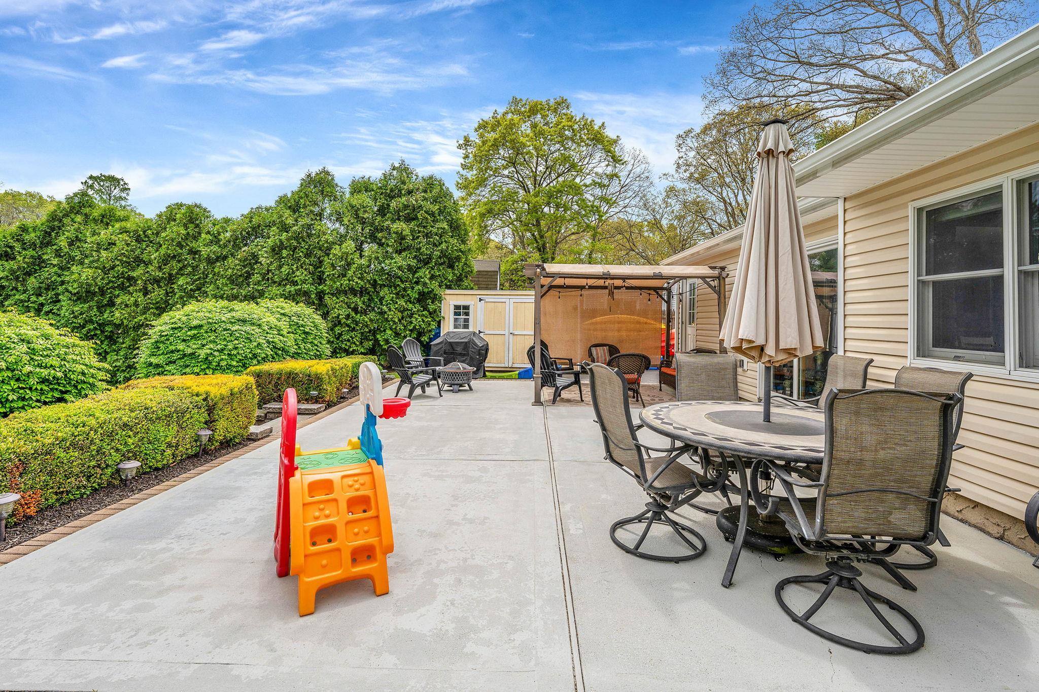 Single Family Whitewood  Suffolk County, NY 11778, MLS-862720-9