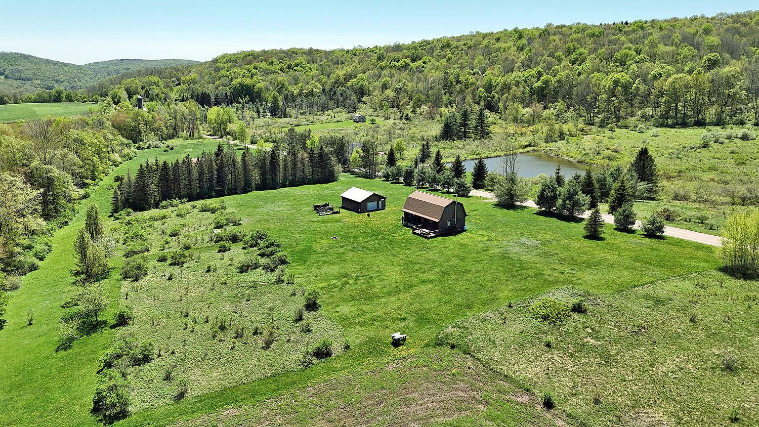 Single Family Eminence  Delaware County, NY 13783, MLS-862727-2
