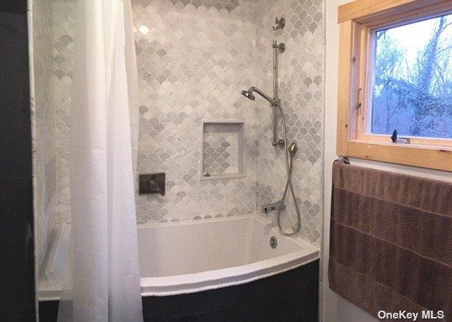 Single Family Thompson  Suffolk County, NY 11777, MLS-862728-11