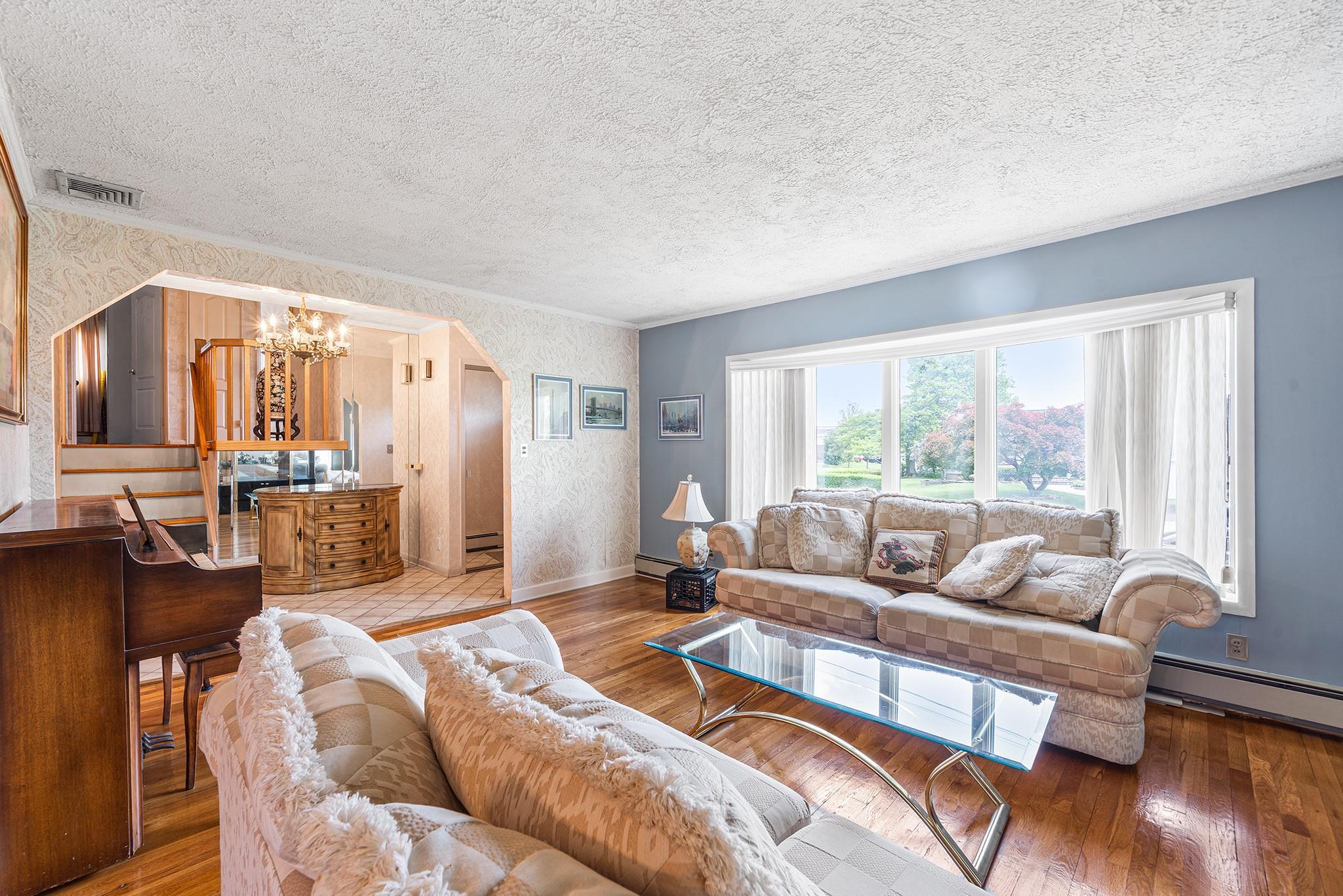 Single Family Farmers  Nassau County, NY 11803, MLS-862732-7