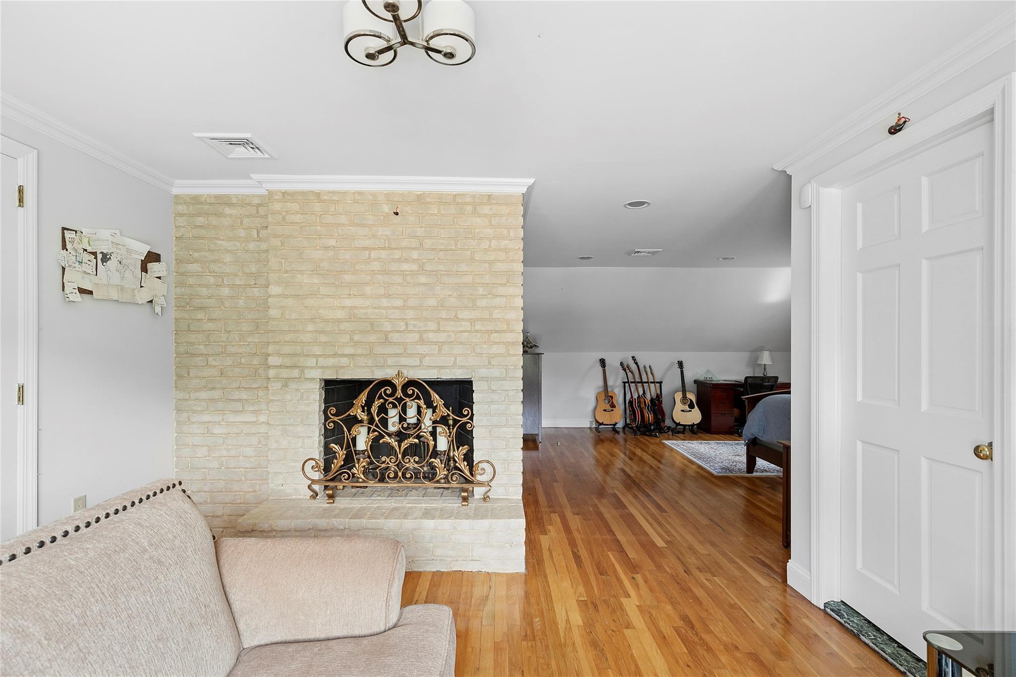 Single Family Woodlea  Nassau County, NY 11791, MLS-862734-18
