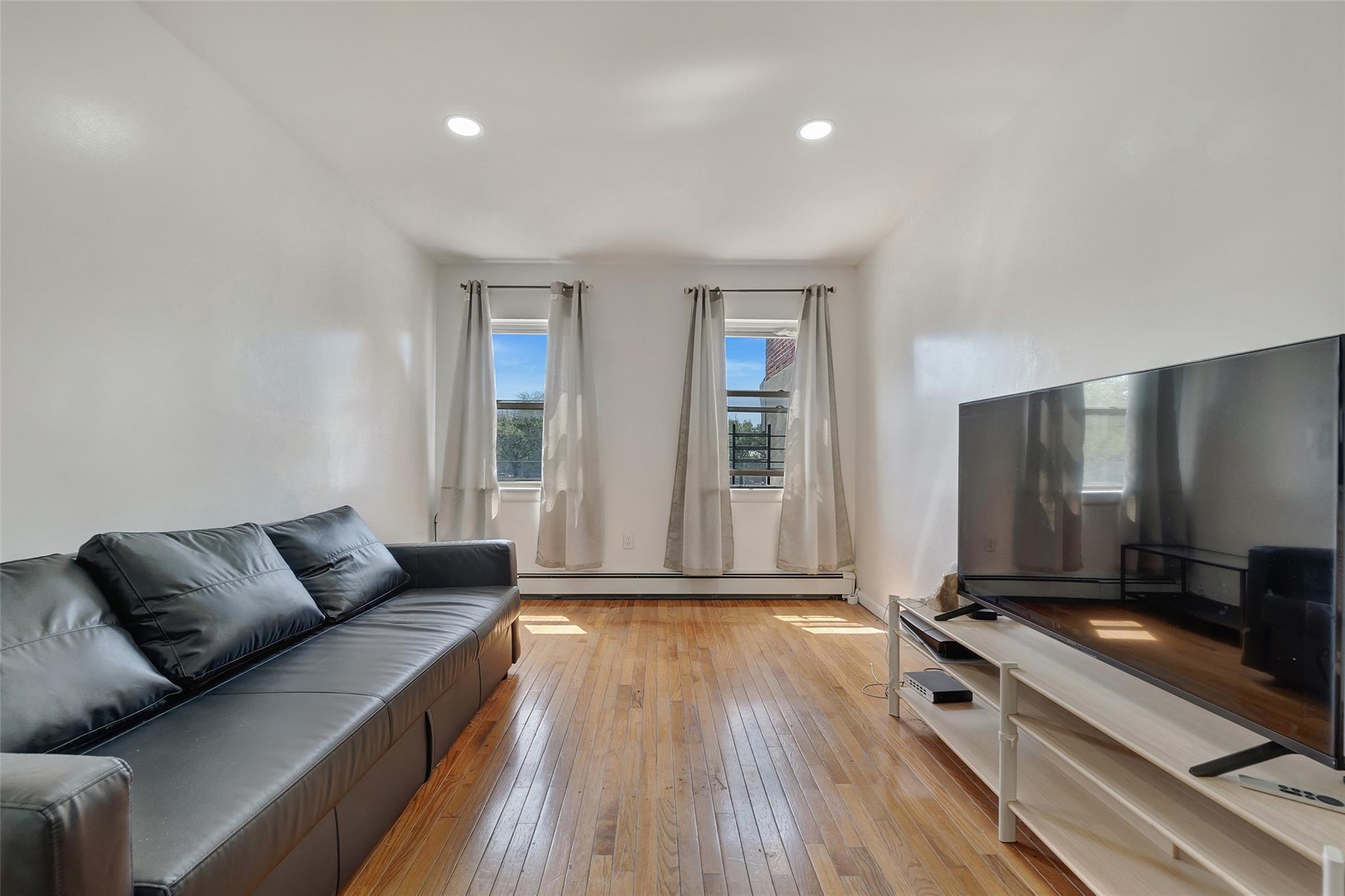 Single Family Chauncey  Brooklyn, NY 11233, MLS-862735-6