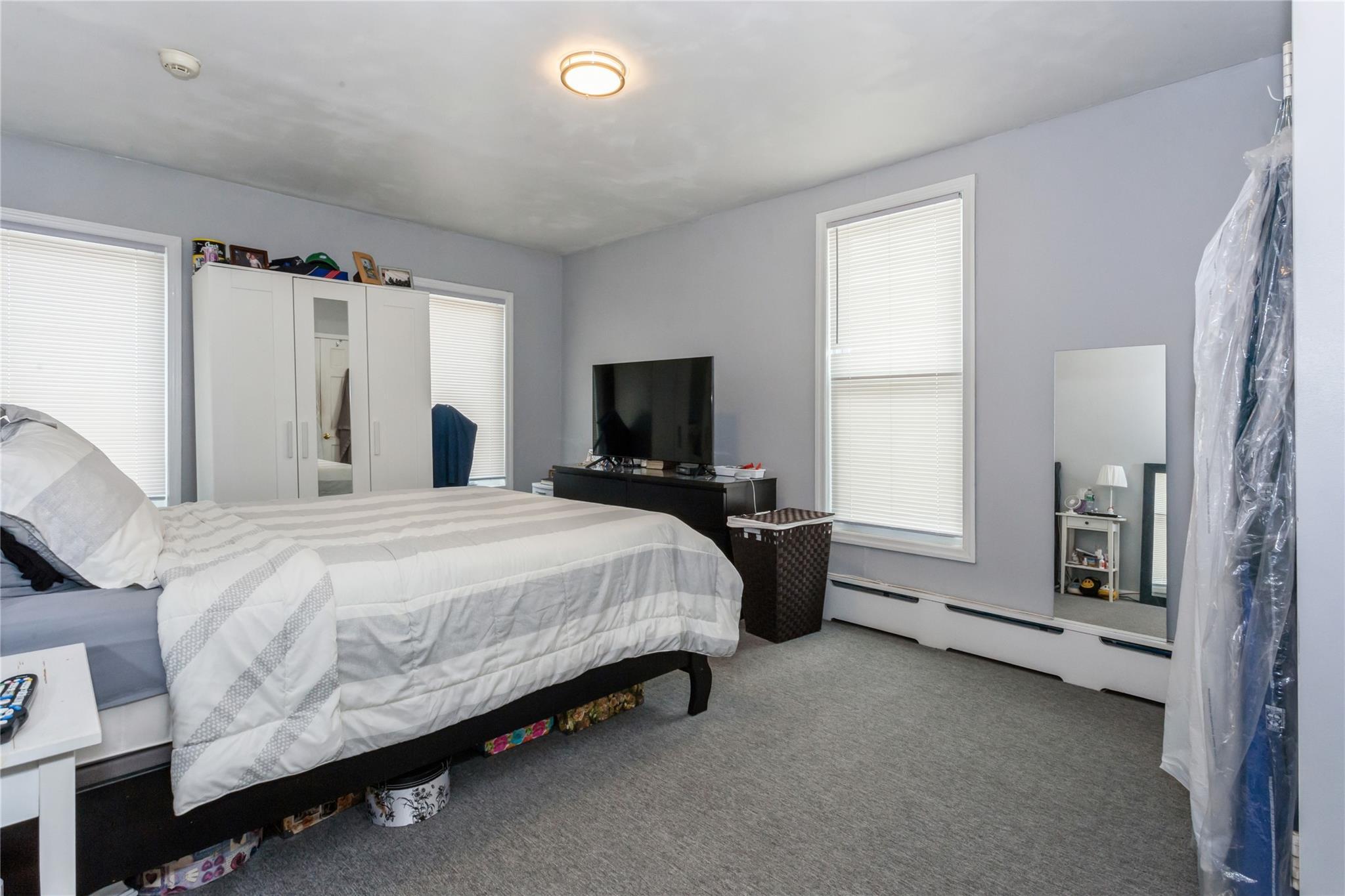 Single Family Walnut  Nassau County, NY 11561, MLS-862736-10