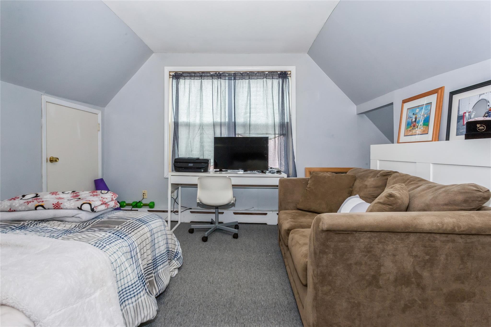 Single Family Walnut  Nassau County, NY 11561, MLS-862736-16