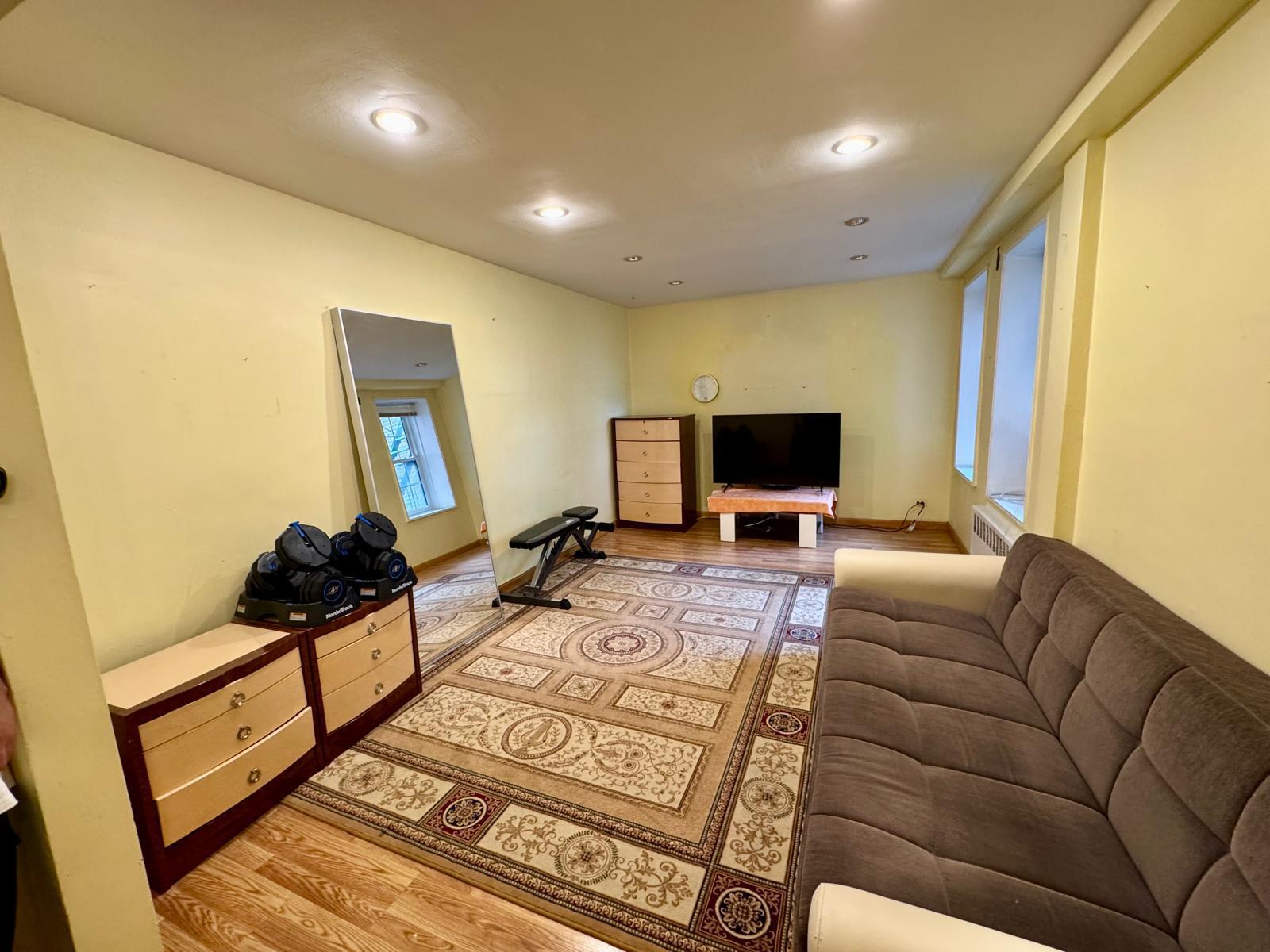 Coop Burden  Queens, NY 11435, MLS-862751-3