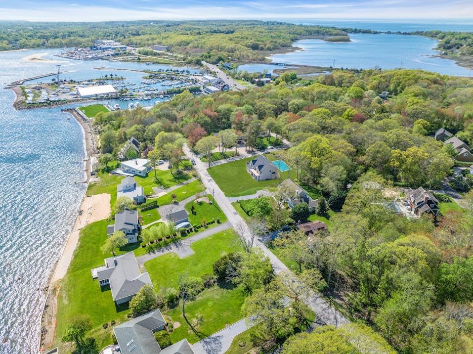 Single Family Blue Marlin  Suffolk County, NY 11971, MLS-862752-29