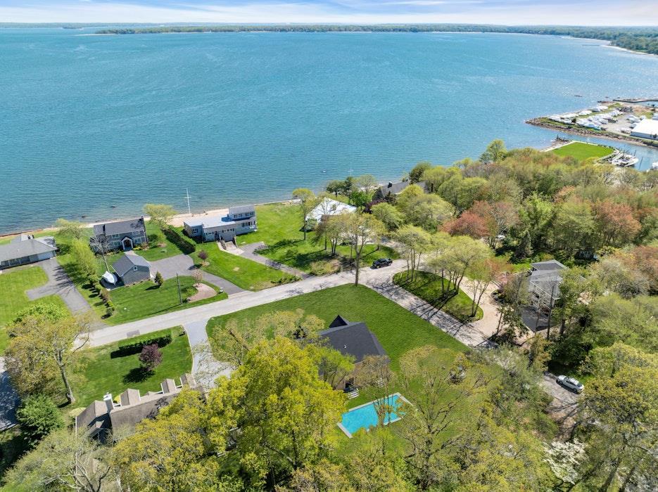 Single Family Blue Marlin  Suffolk County, NY 11971, MLS-862752-5