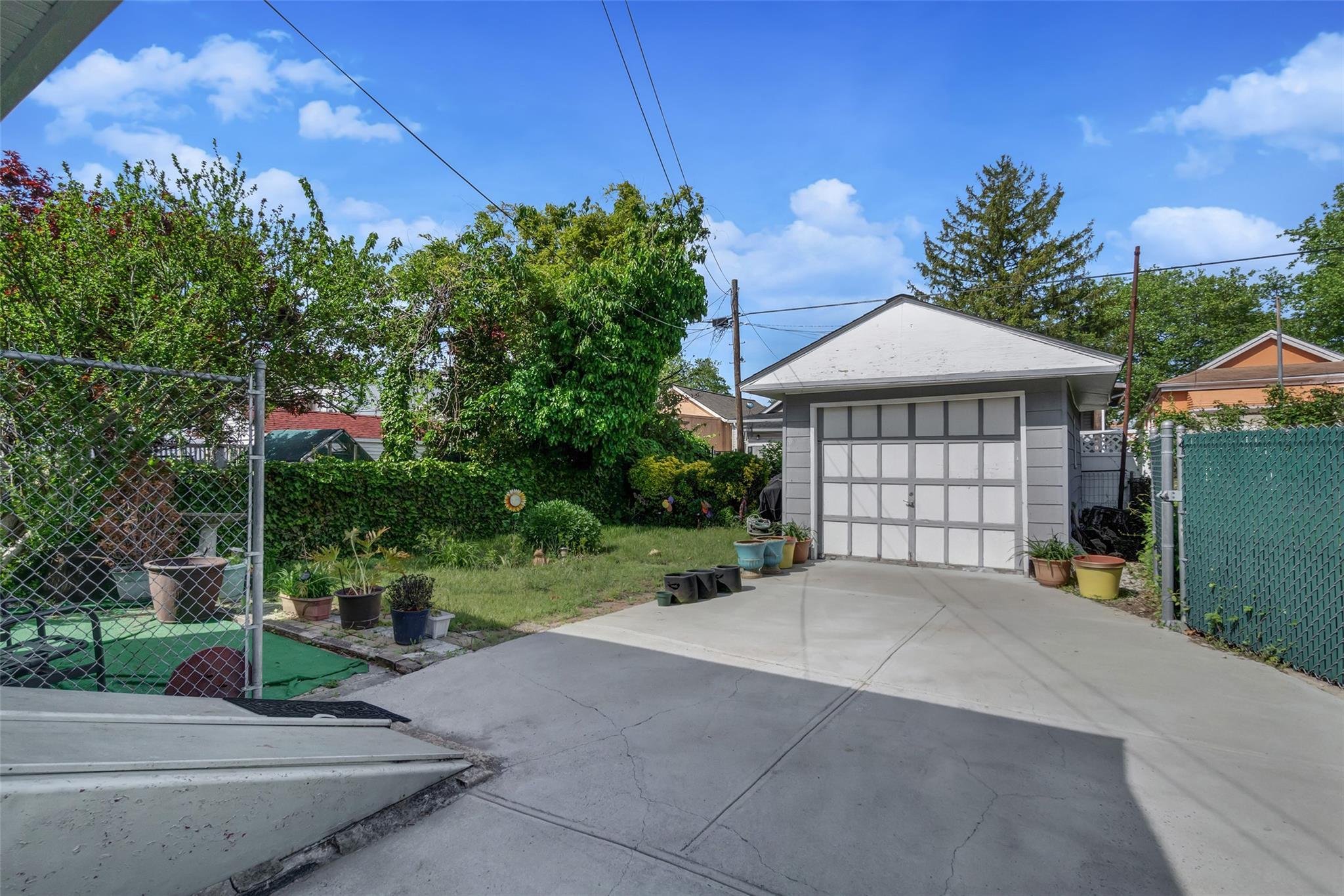 Single Family 87th  Brooklyn, NY 11236, MLS-862764-10