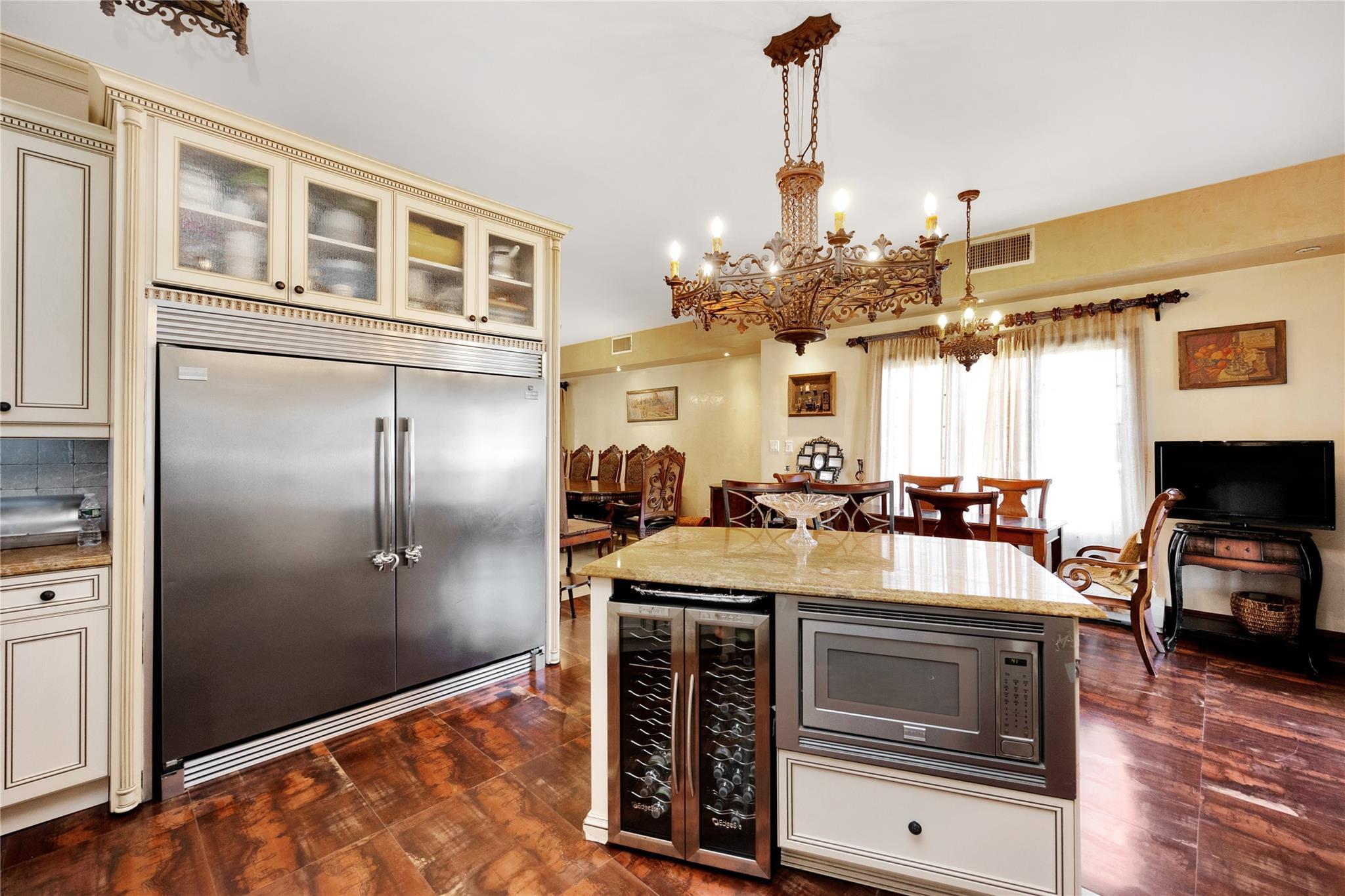 Single Family Radnor  Queens, NY 11432, MLS-862770-14