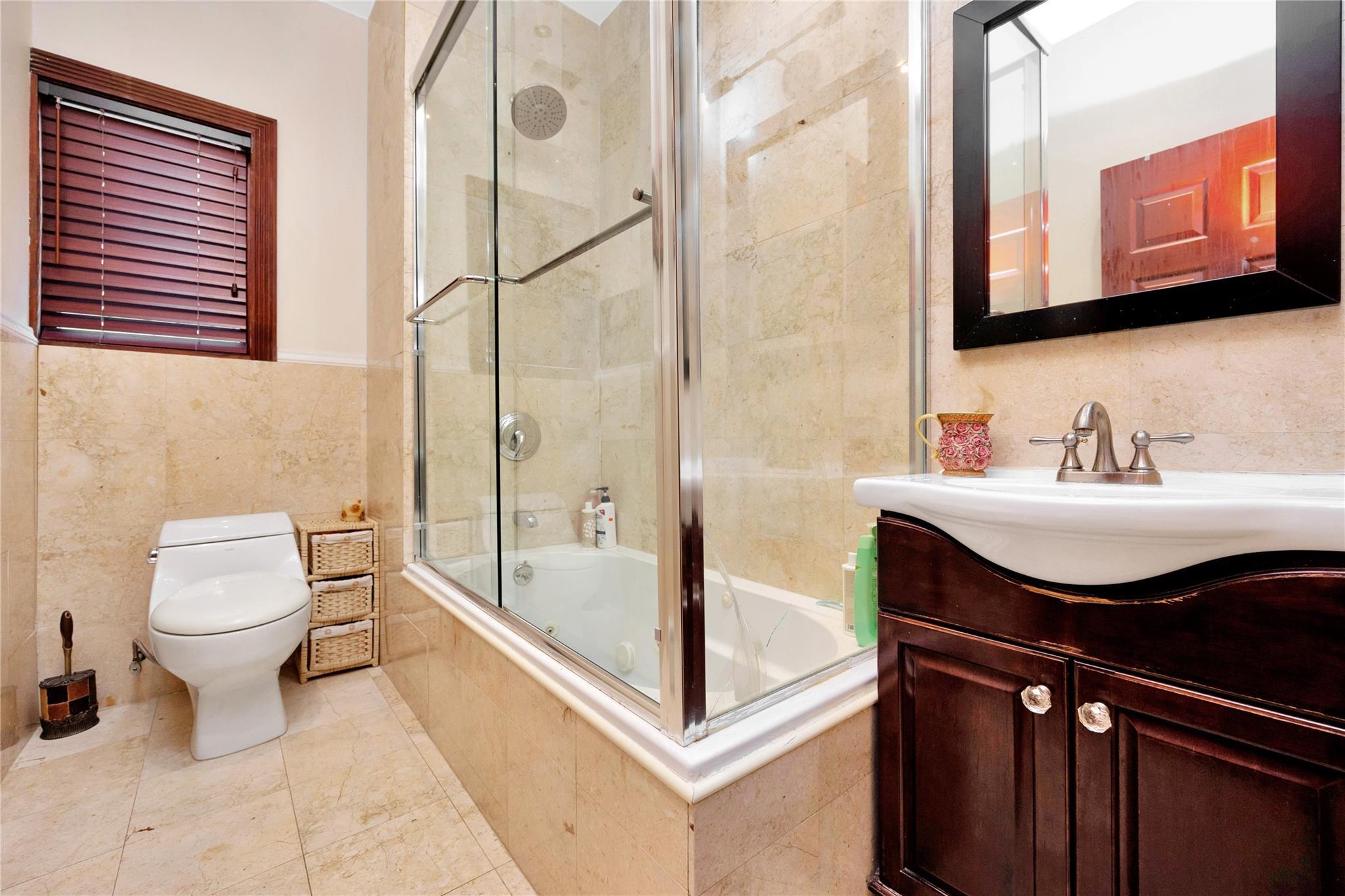 Single Family Radnor  Queens, NY 11432, MLS-862770-22
